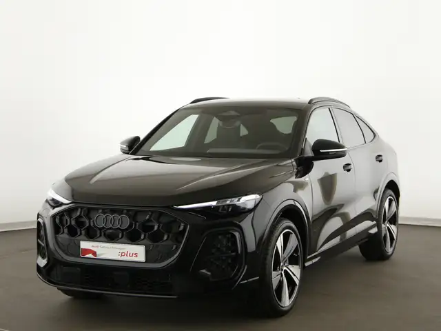 Audi Q5 view 2