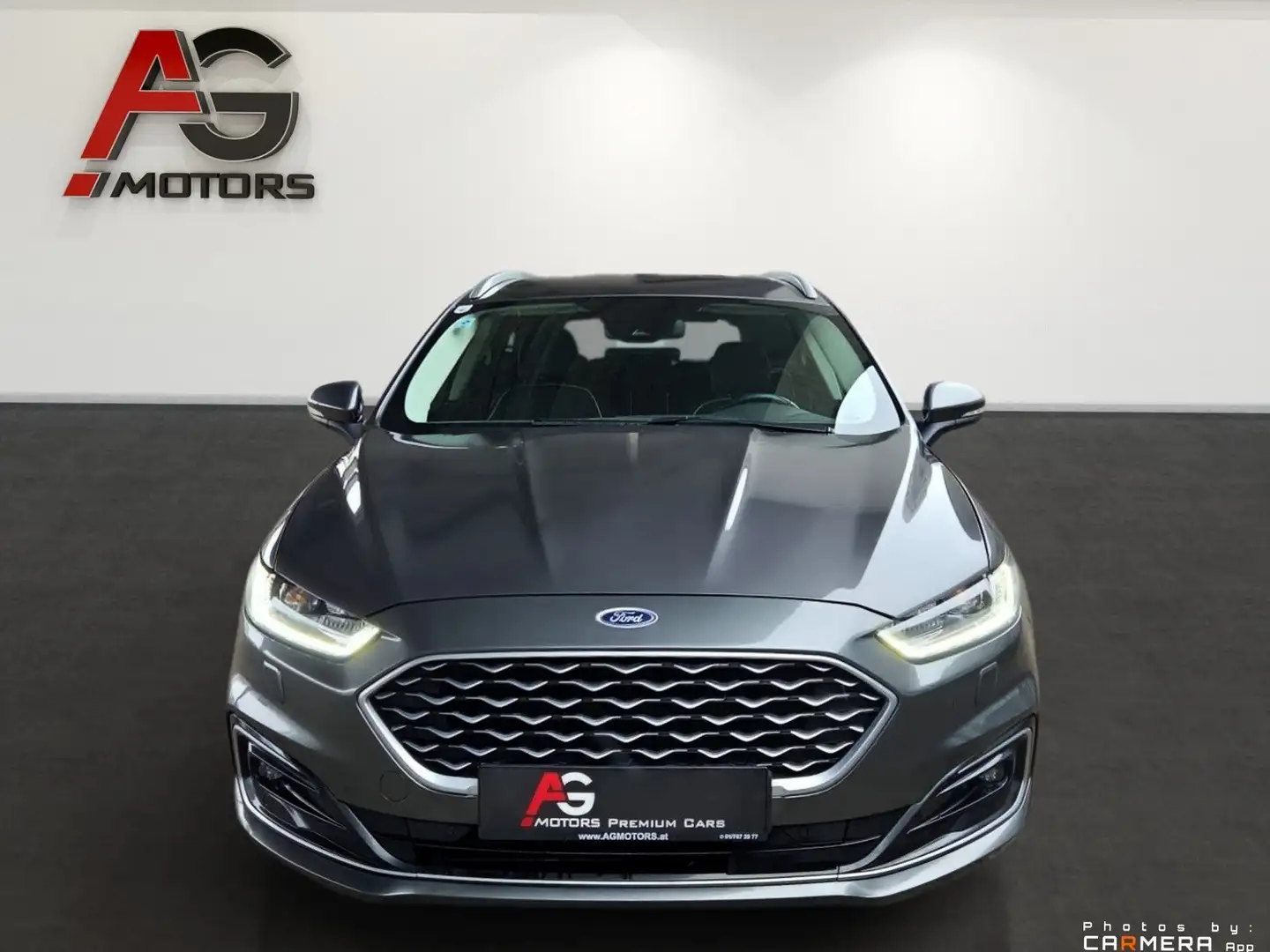 Ford Mondeo Traveller Vignale 2,0 EcoBlue SCR Aut/LED/Navi/Ka Grau - 2