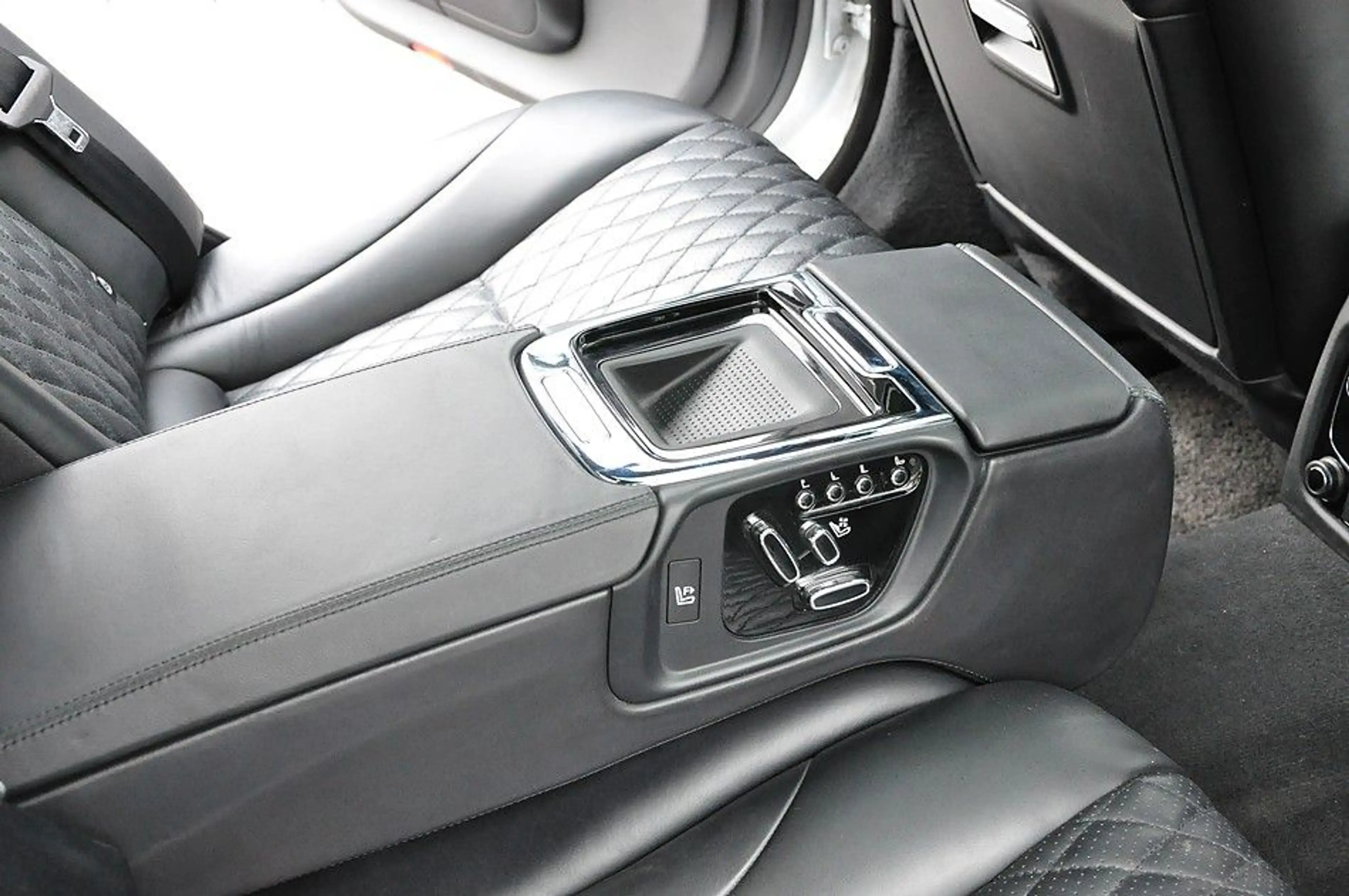 Jaguar XJ Portfolio Lang  Vollaustattung — photo 10
