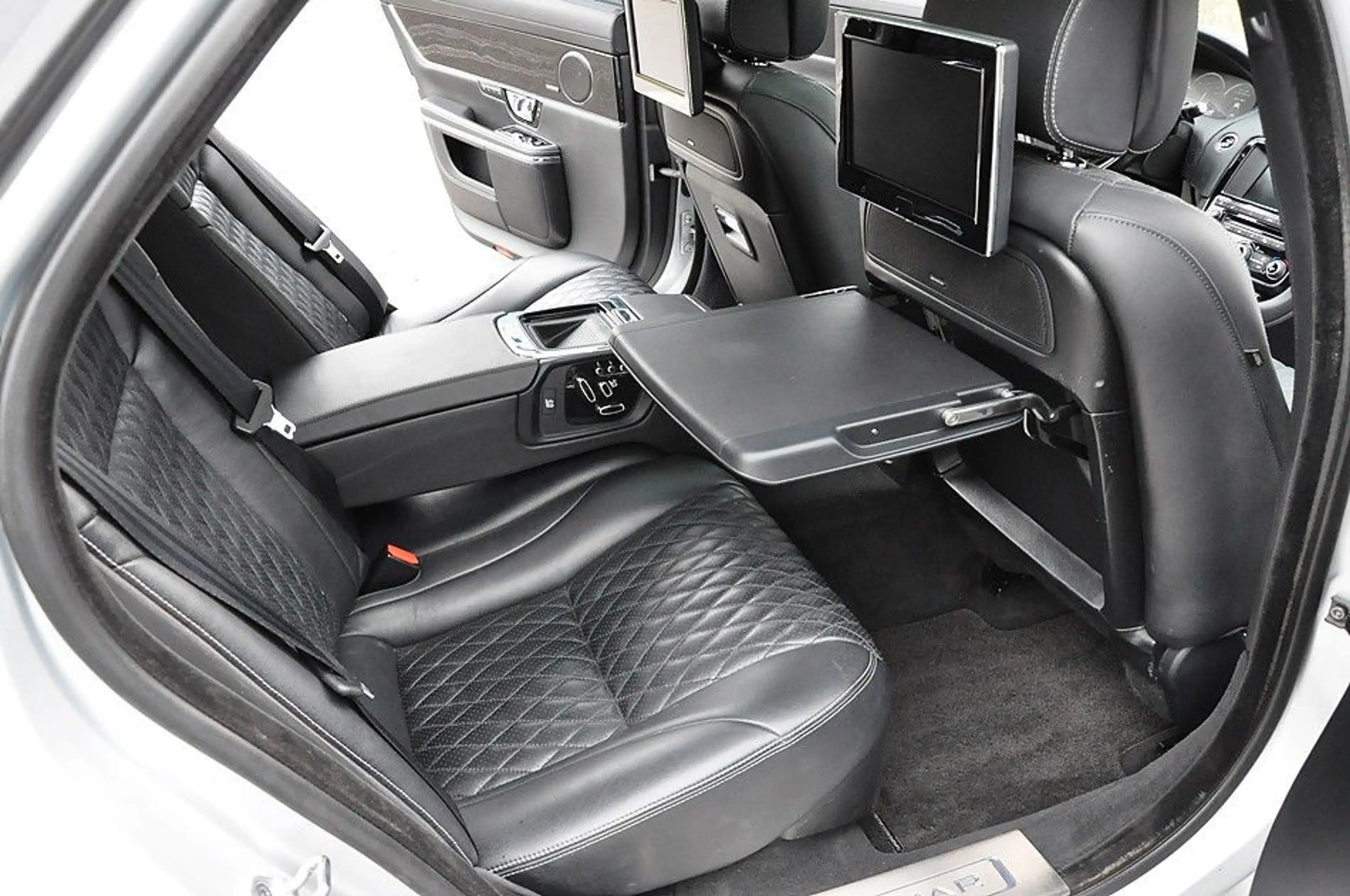 Jaguar XJ Portfolio Lang  Vollaustattung — photo 12
