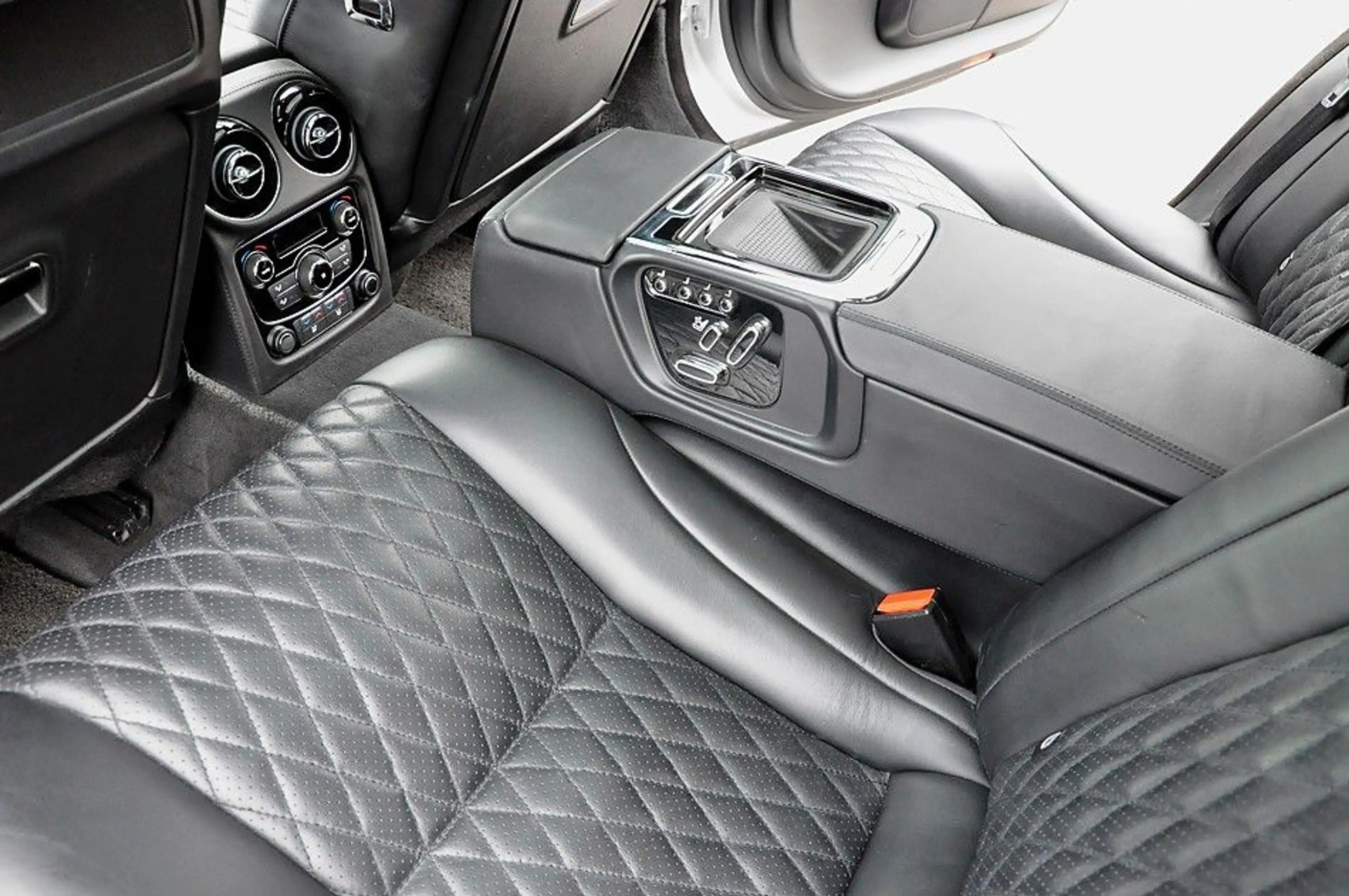 Jaguar XJ Portfolio Lang  Vollaustattung — photo 15