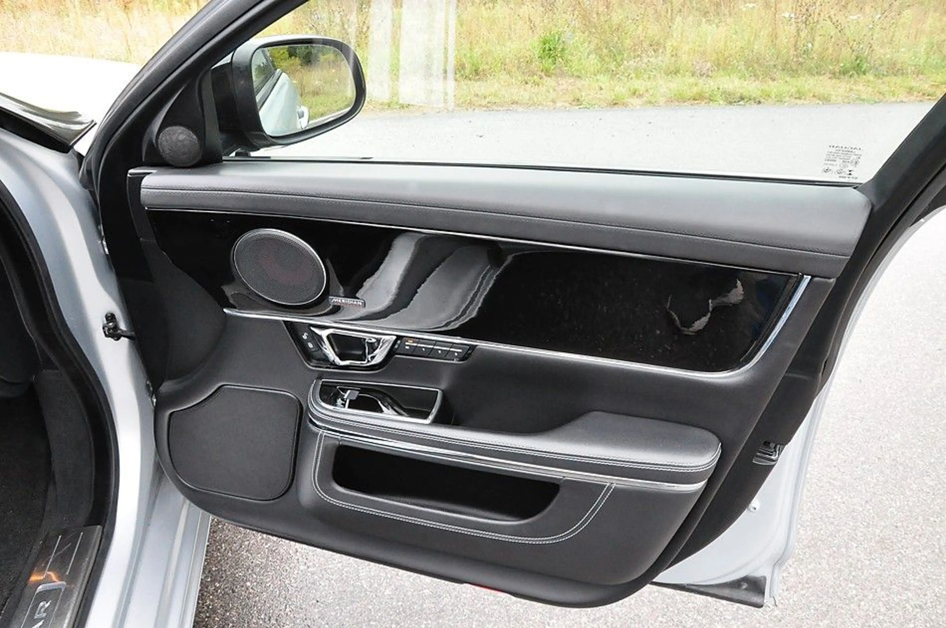 Jaguar XJ Portfolio Lang  Vollaustattung — photo 24