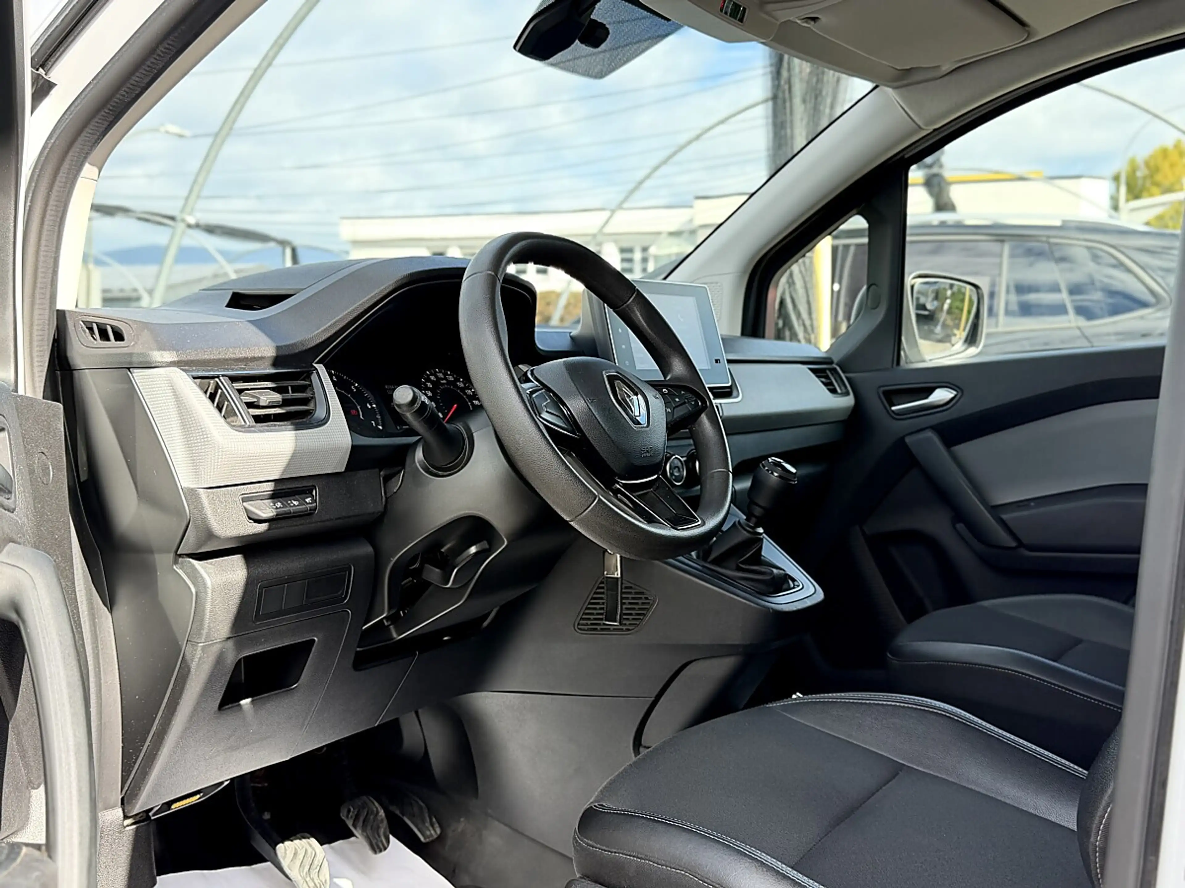 Renault Kangoo Van Edition One dCi95 L1 mittel AHK PDC 8-fach ... — photo 10