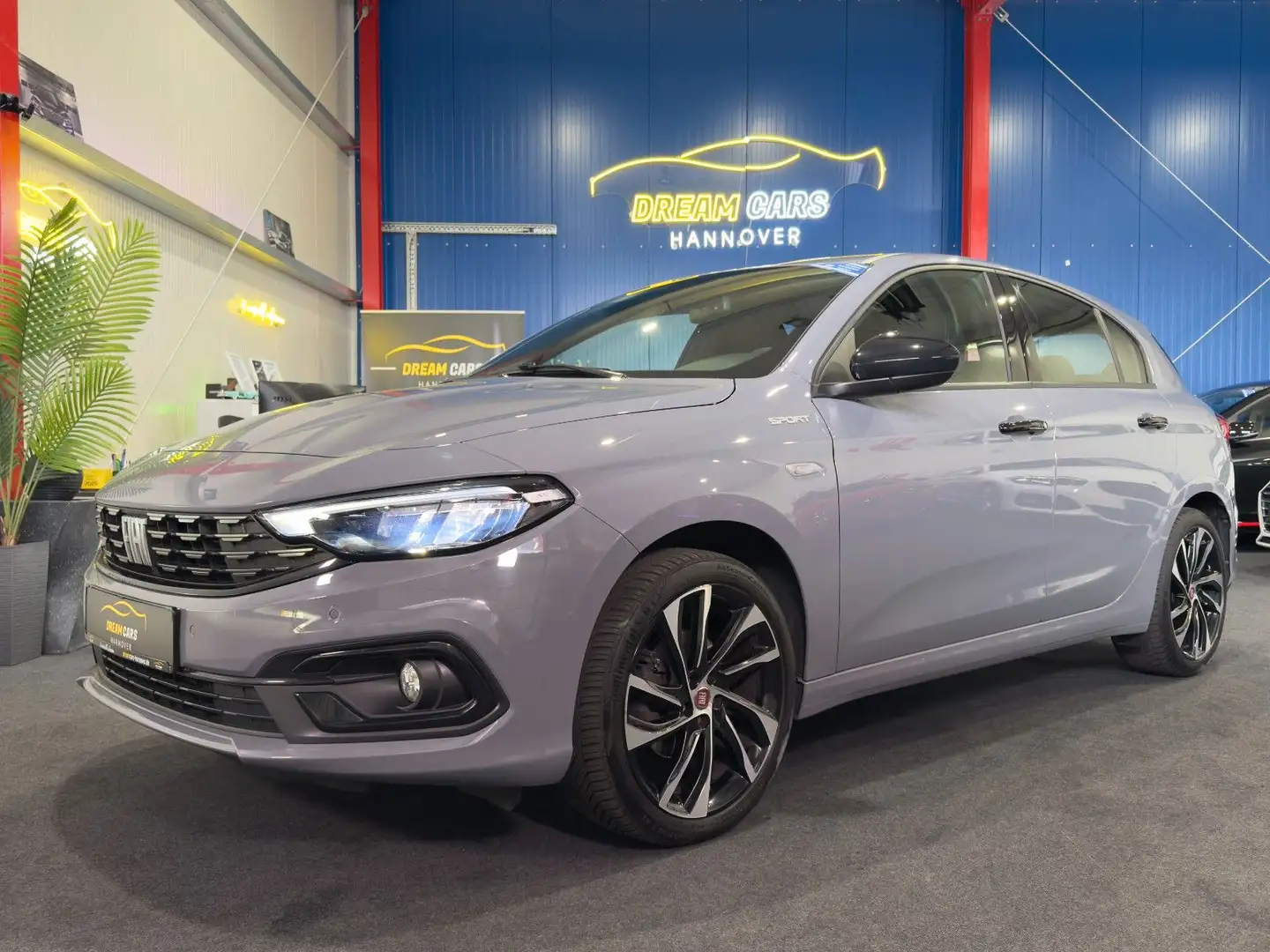 Fiat Tipo City Sport*LED*CARPLAY*DIG.TACHO*DACHTRÄGER Grijs - 1