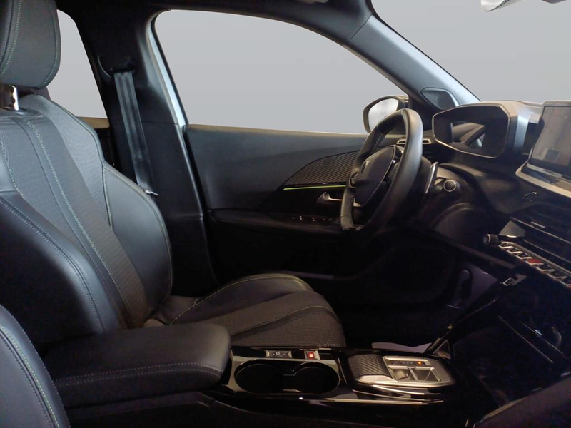 Peugeot 2008 Neuer 2008 GT BlueHD — photo 12