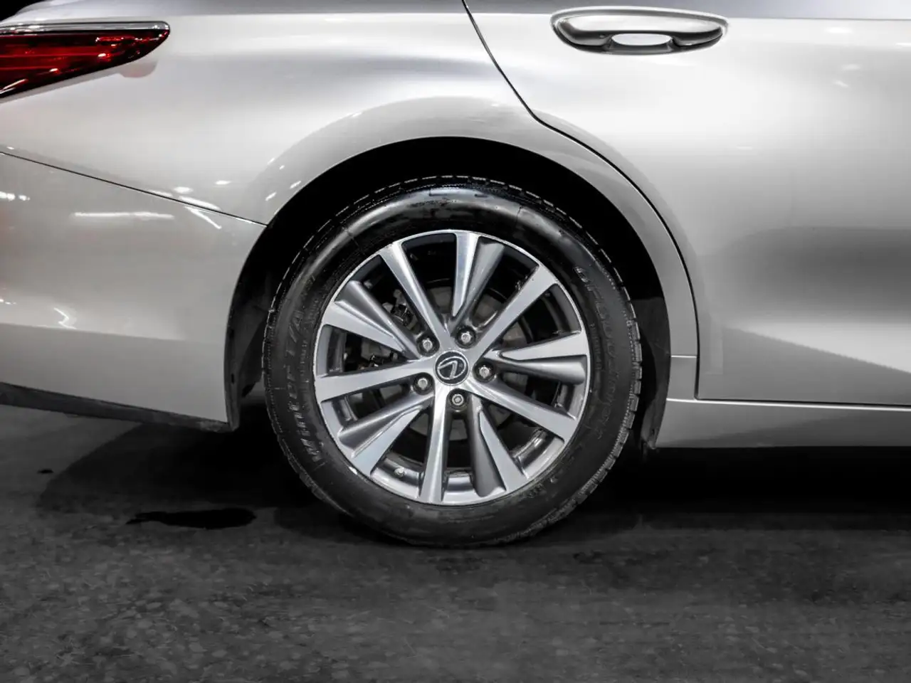 Lexus ES photo Lexus ES
