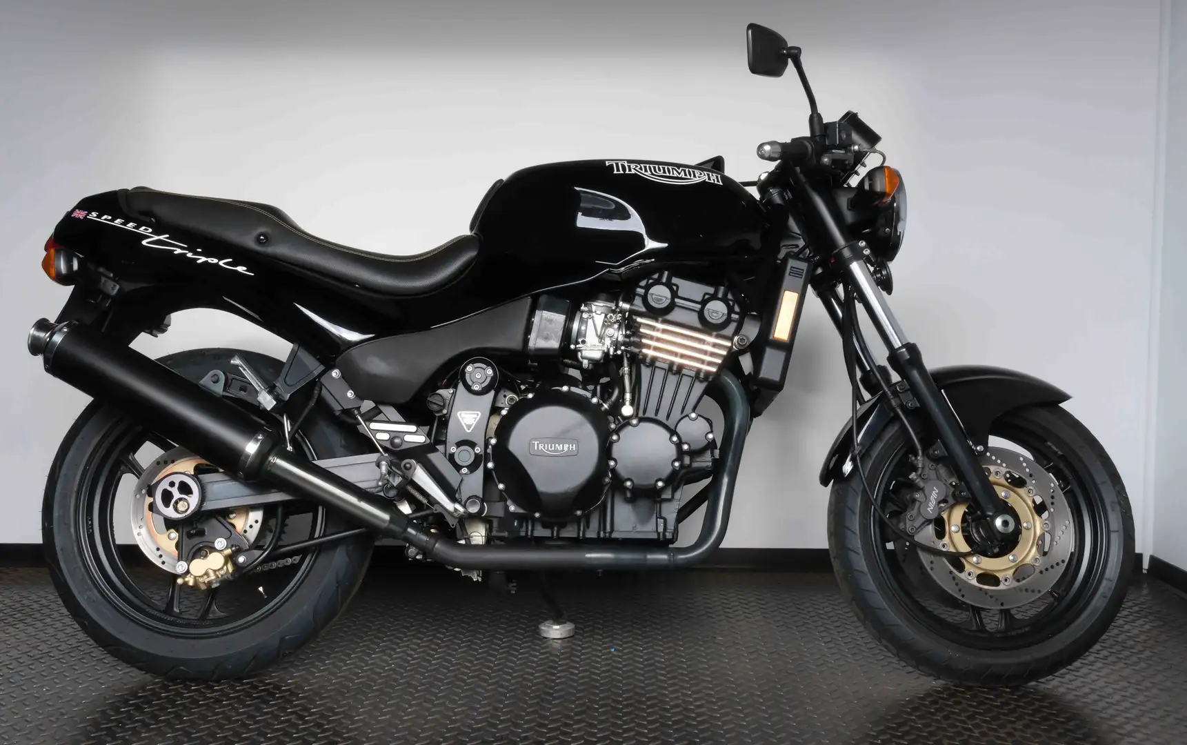 Triumph Speed Triple 750 T 300 C - guter Zustand - worldwide shipping - Negro - 1