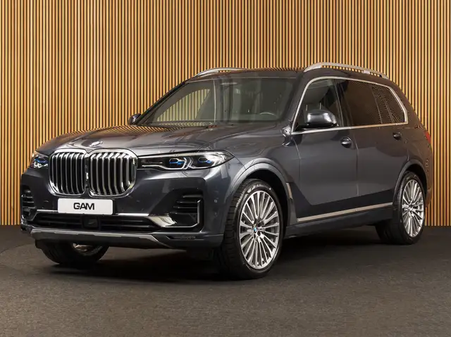 BMW X7 xDrive40i 22" | PANO | H/K | DRIVE+ | PARK+ | HUD