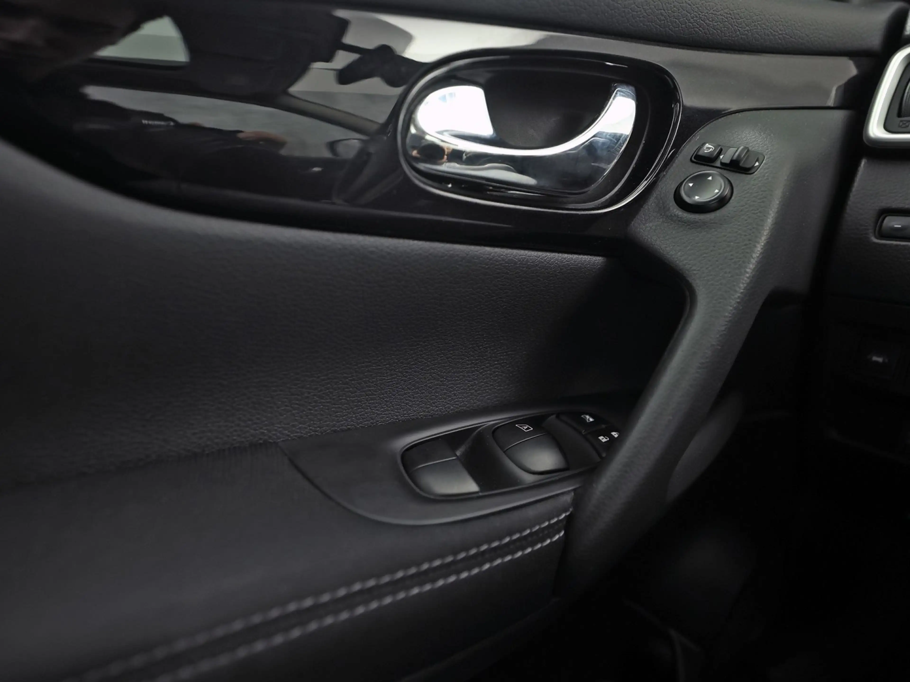 Nissan Qashqai 1.2 N-Connecta (PANORAMADAK, NAVIGATIE, 360 CAMERA — photo 23