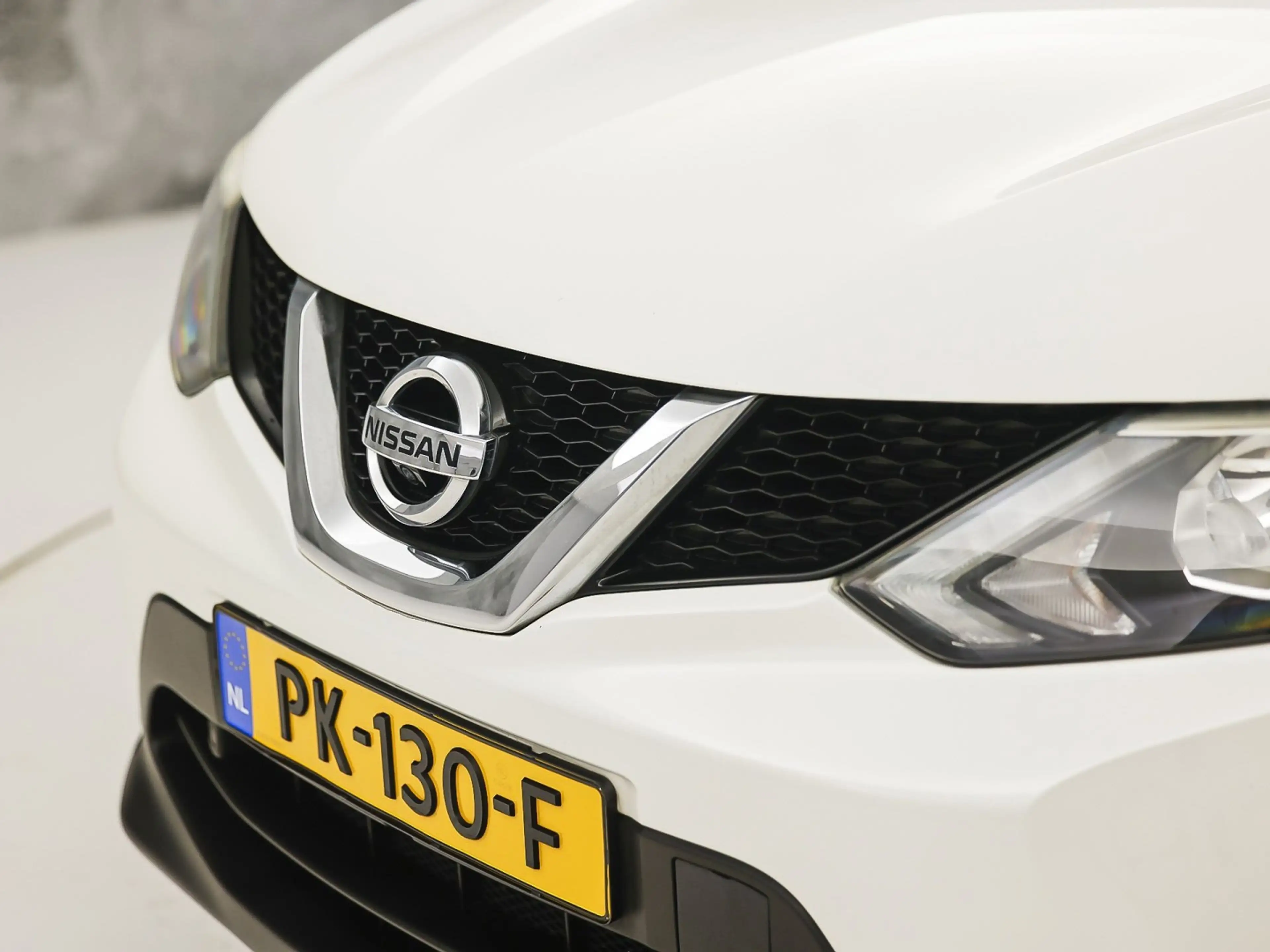 Nissan Qashqai 1.2 N-Connecta (PANORAMADAK, NAVIGATIE, 360 CAMERA — photo 28
