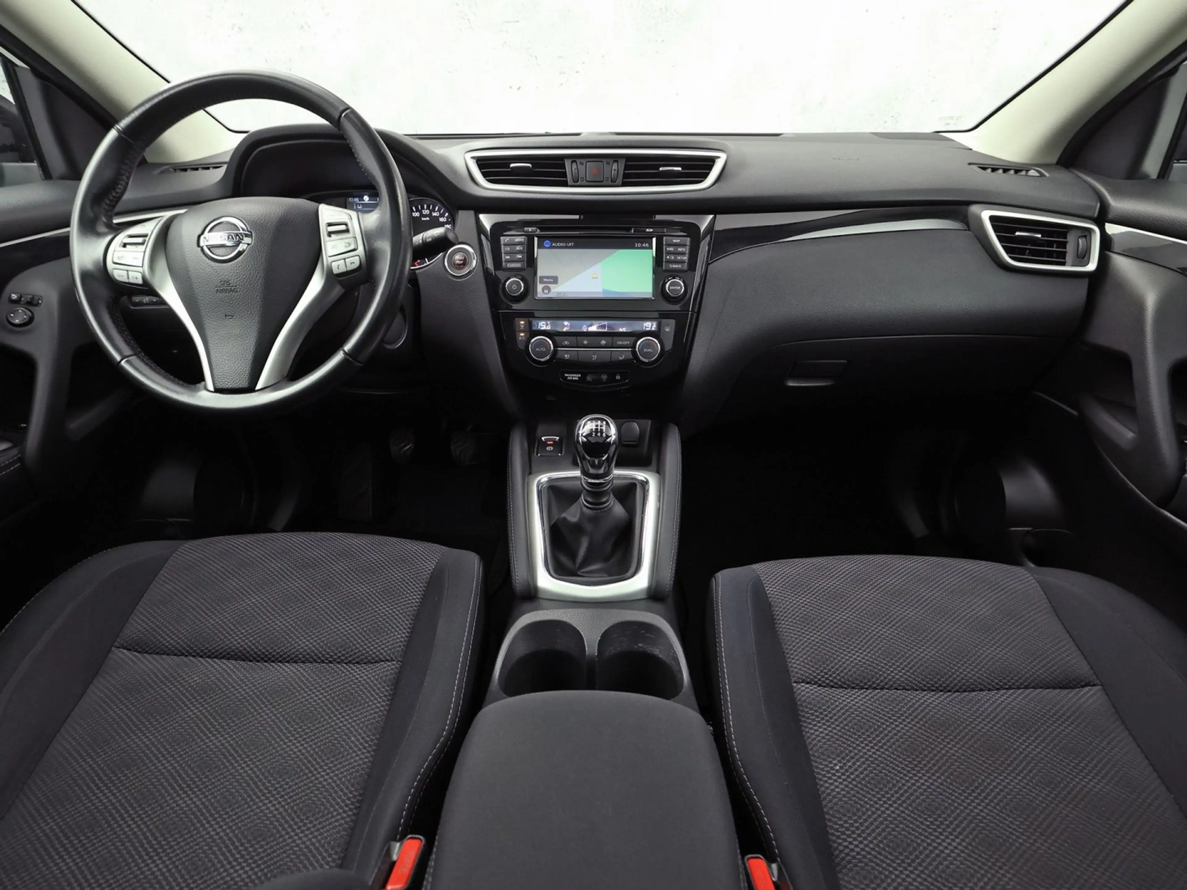 Nissan Qashqai 1.2 N-Connecta (PANORAMADAK, NAVIGATIE, 360 CAMERA — photo 6