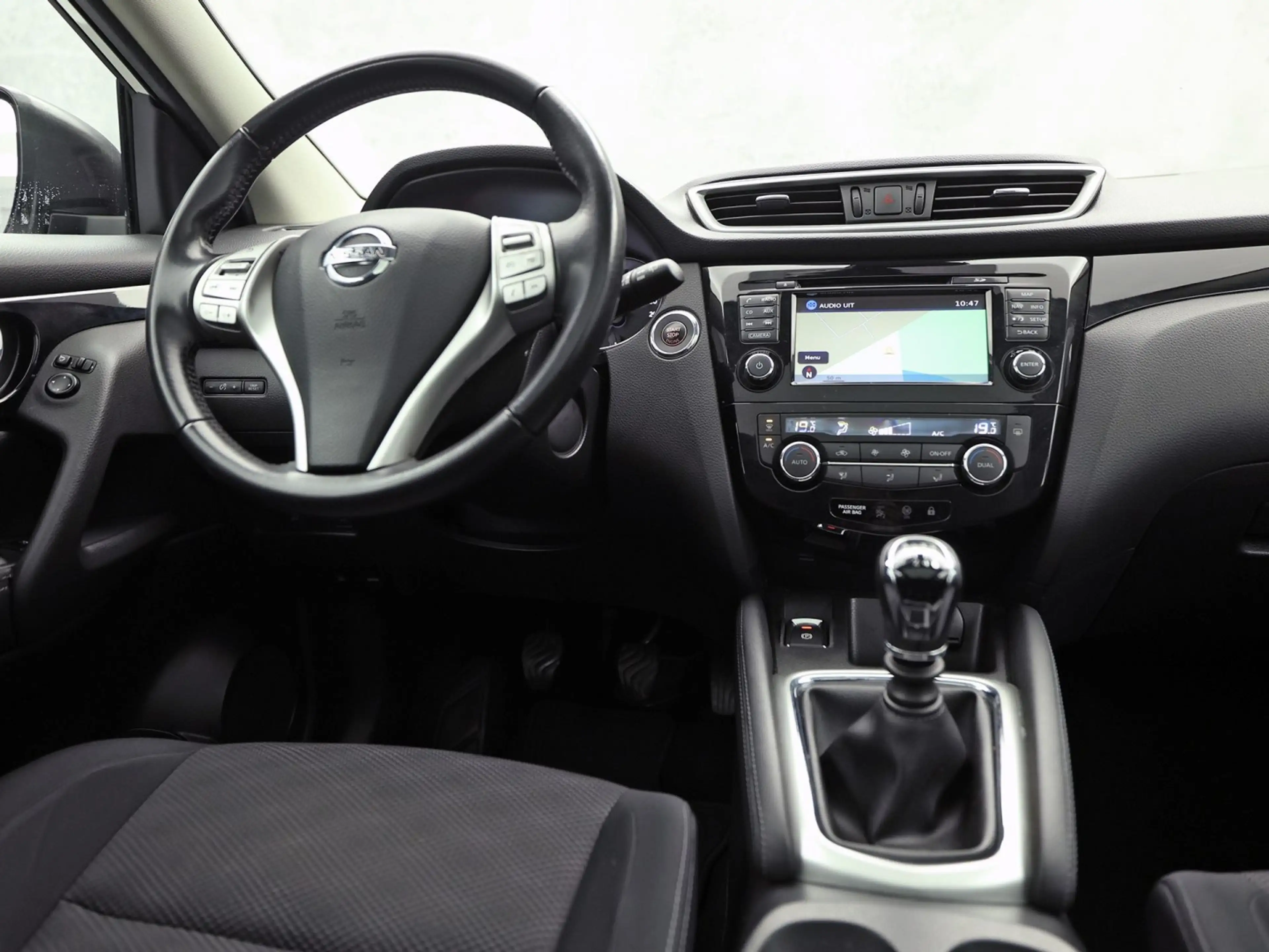 Nissan Qashqai 1.2 N-Connecta (PANORAMADAK, NAVIGATIE, 360 CAMERA — photo 7