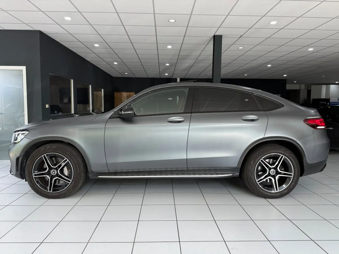 Mercedes-Benz GLC 220 d 4M Coupe*AMG*MAGNO*360*SHD*MBEAM*KEYLES Grigio - 2