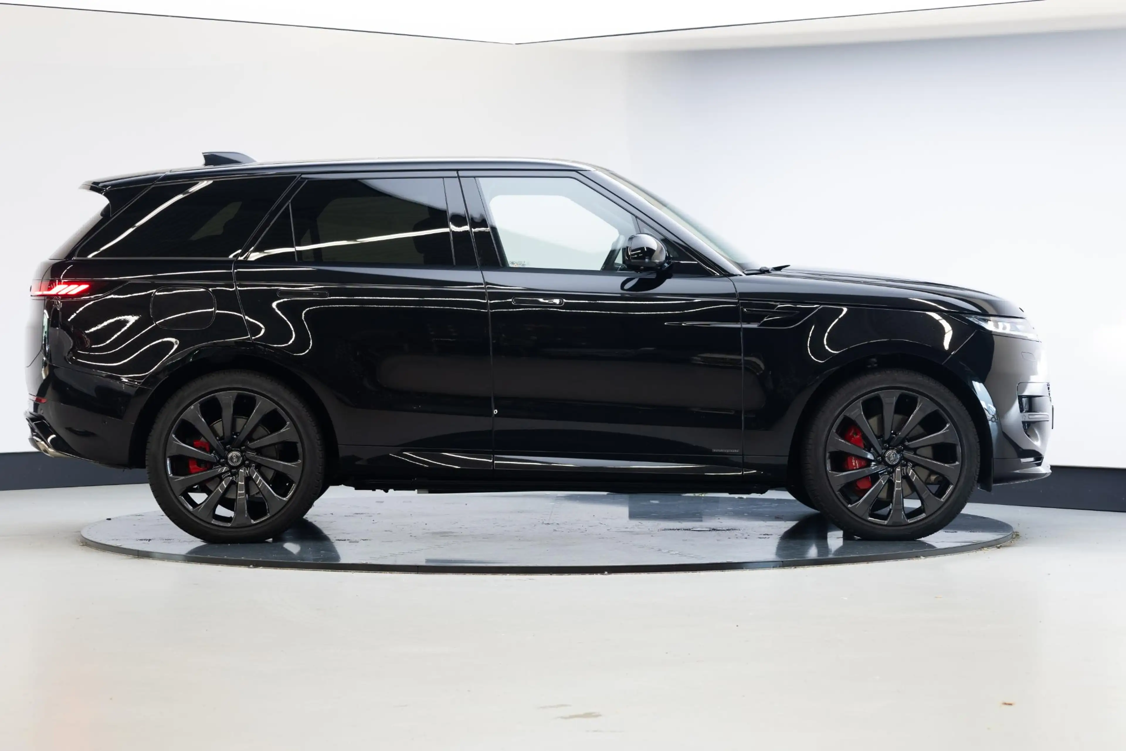 Land Rover Range Rover Sport 3.0 P550e Autobiography PHEV | Meridian 3D | Panor — photo 31