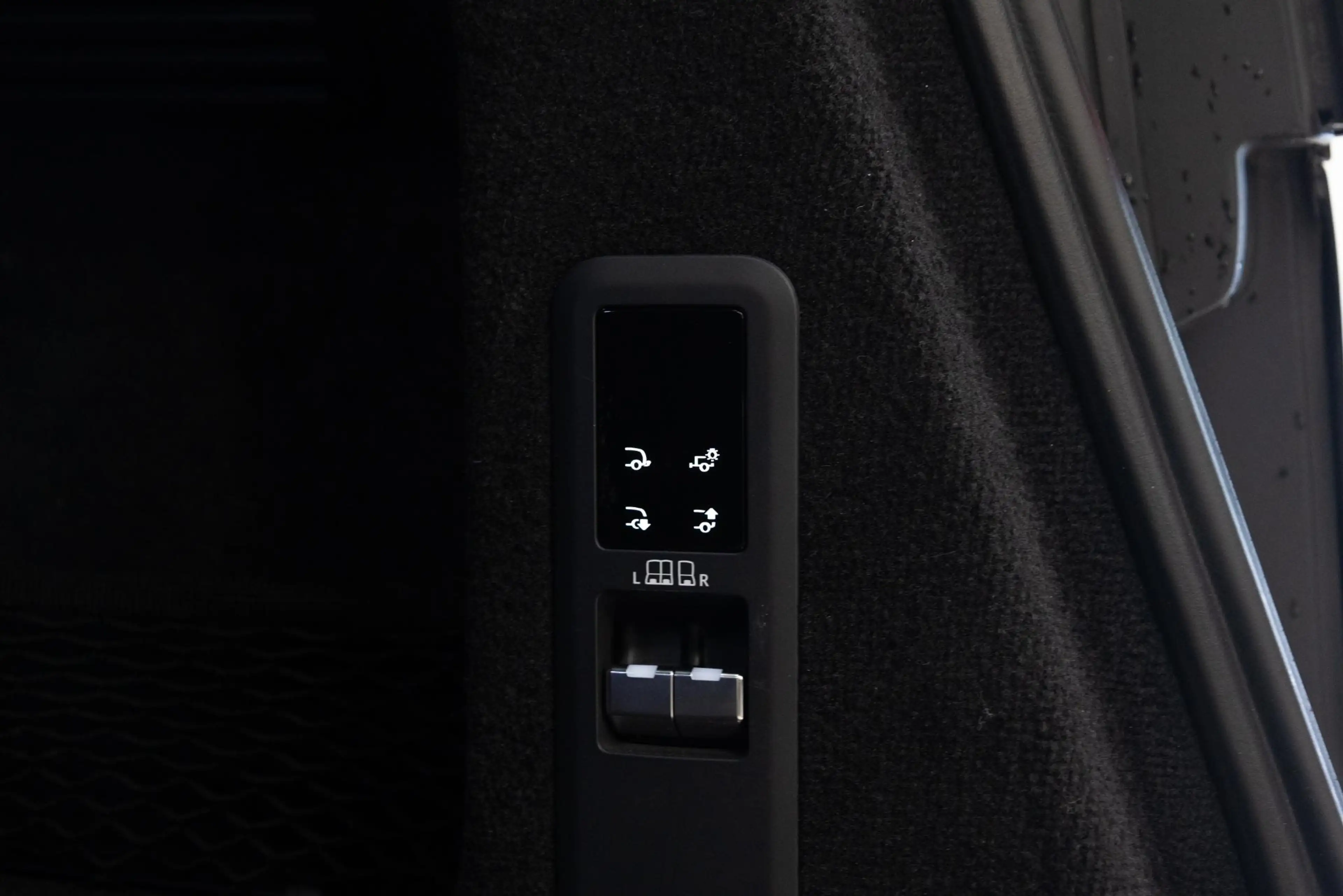 Land Rover Range Rover Sport 3.0 P550e Autobiography PHEV | Meridian 3D | Panor — photo 22