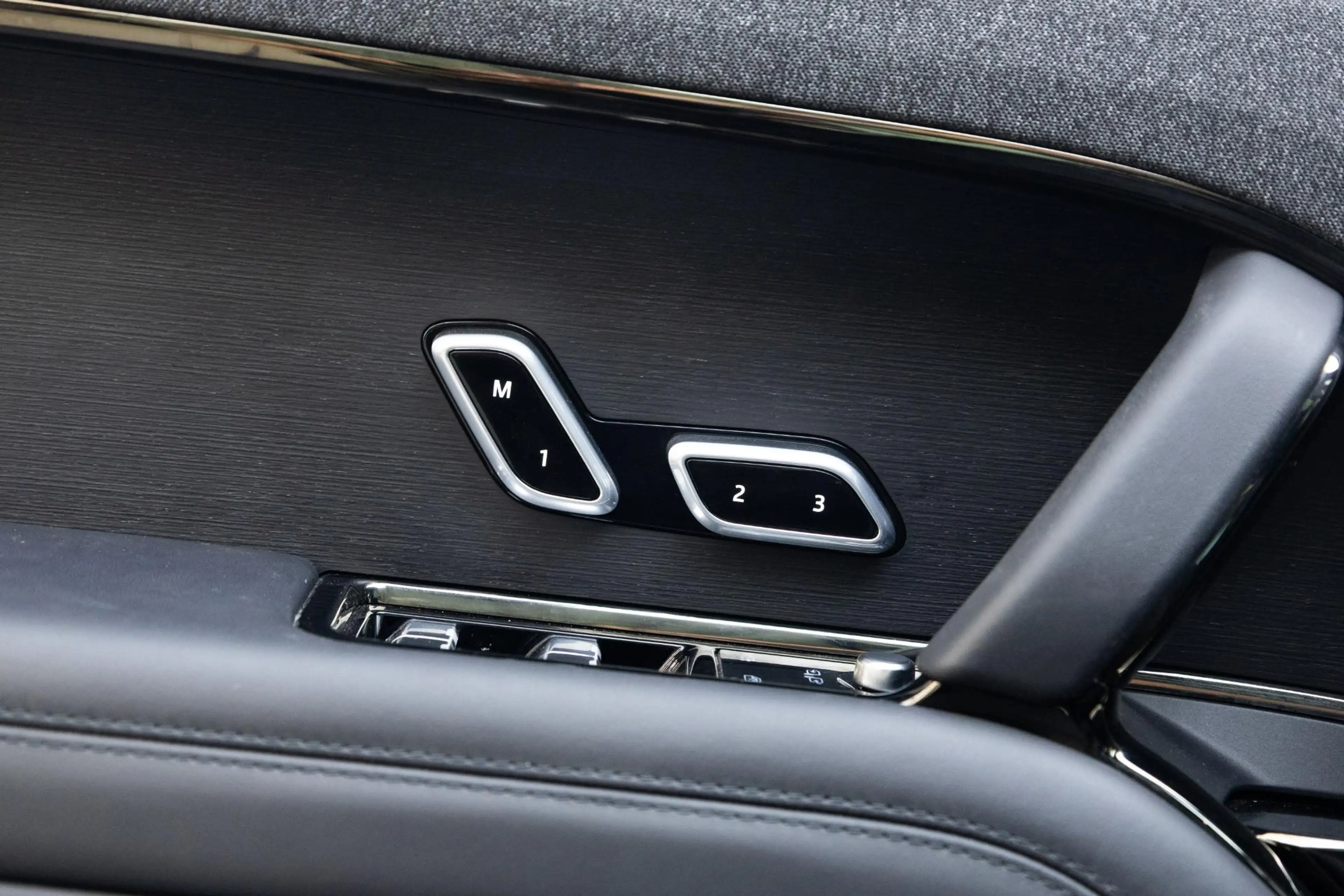 Land Rover Range Rover Sport 3.0 P550e Autobiography PHEV | Meridian 3D | Panor — photo 5