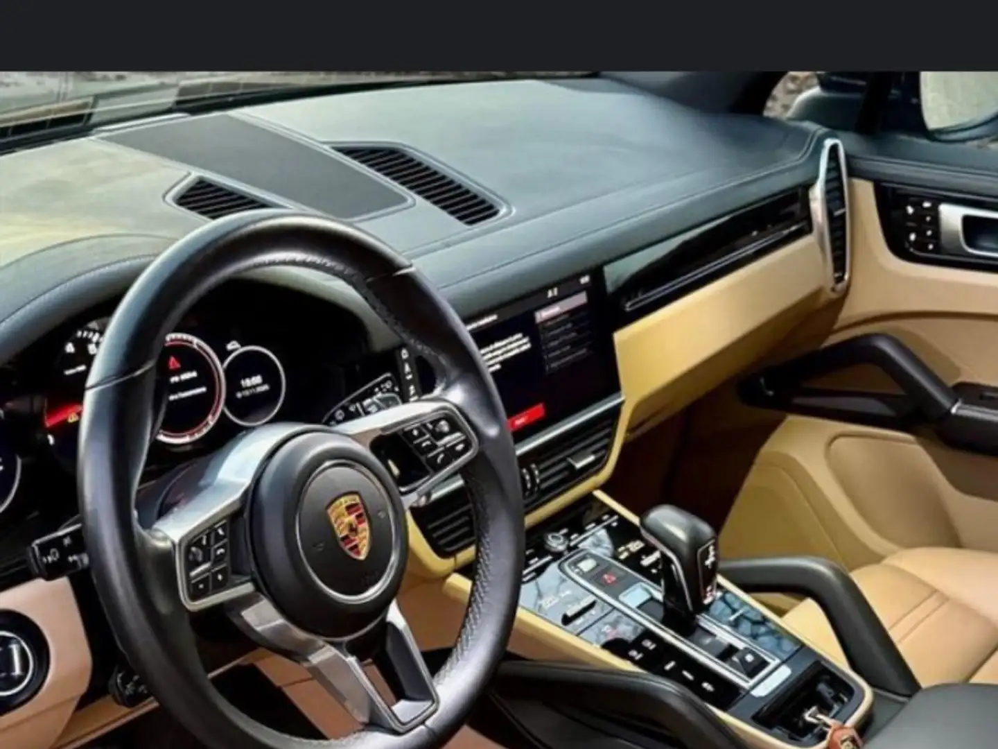 Porsche Cayenne Schwarz - 1