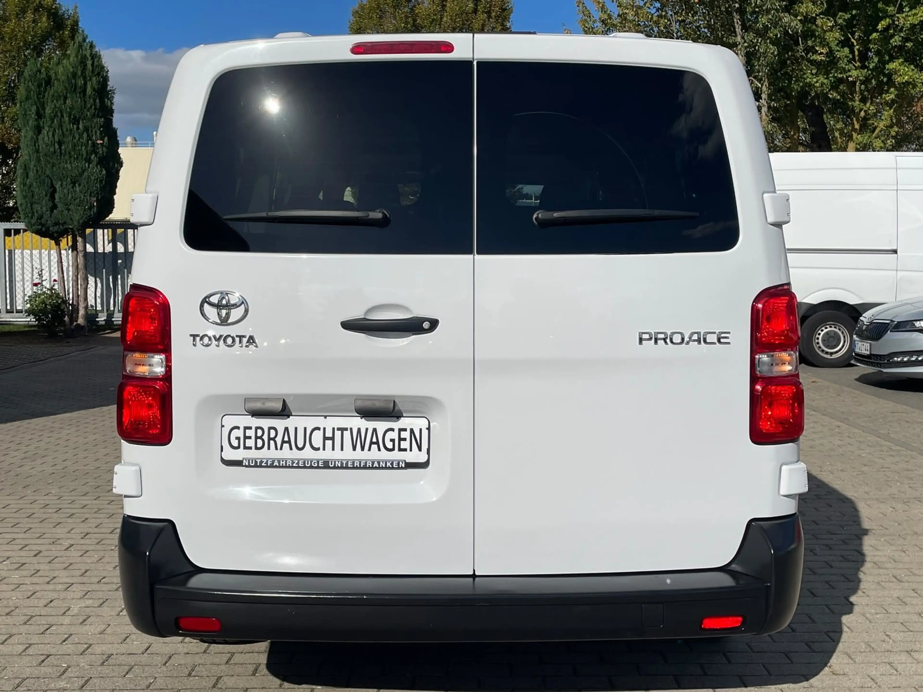 Toyota Proace Kombi L2 LANG/9-SITZER+FLÜGELTÜREN+KLIMA — photo 6