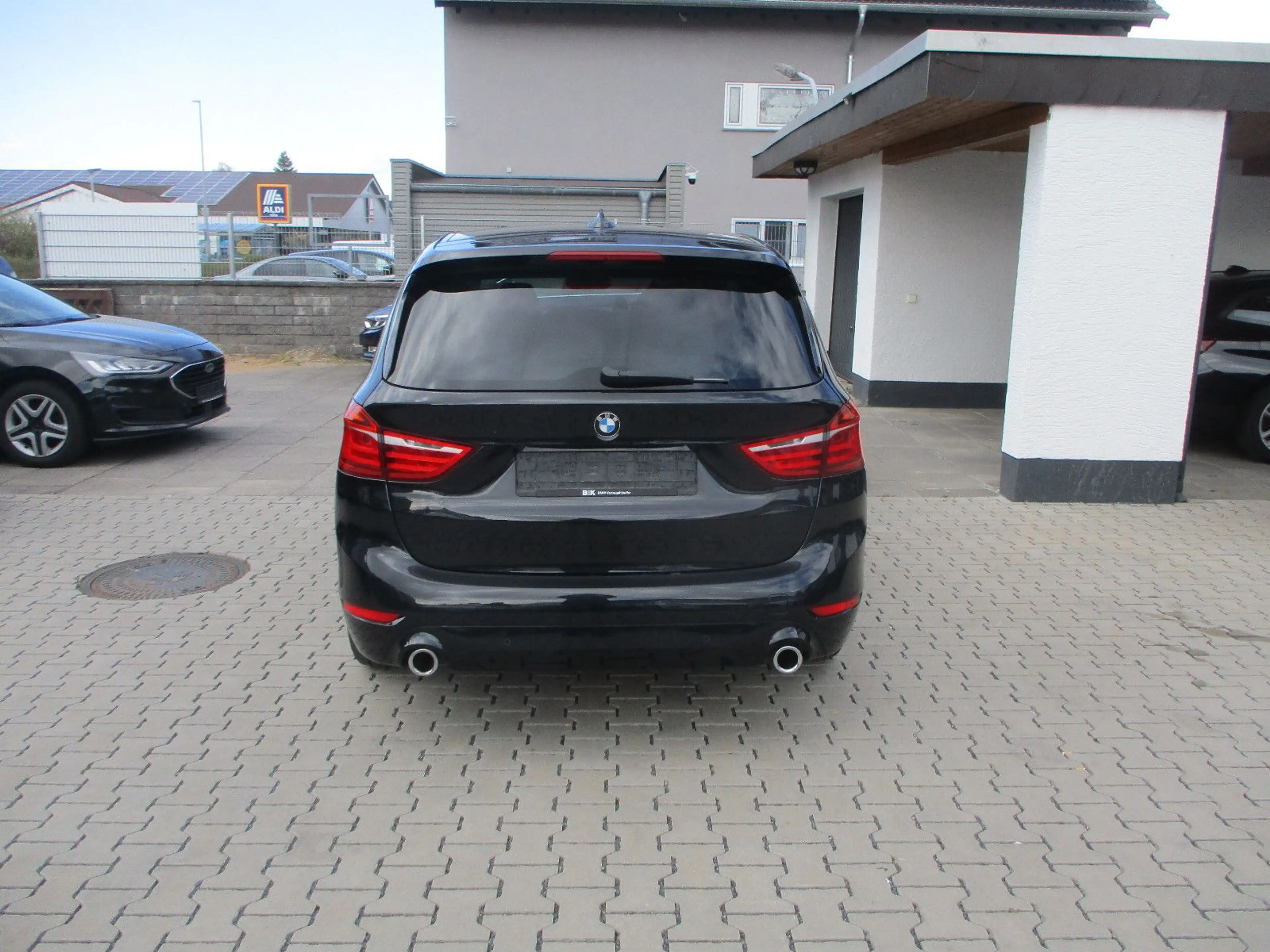 BMW 218 d xDrive NAVI LED SITZH TEMPOM PDC — photo 6