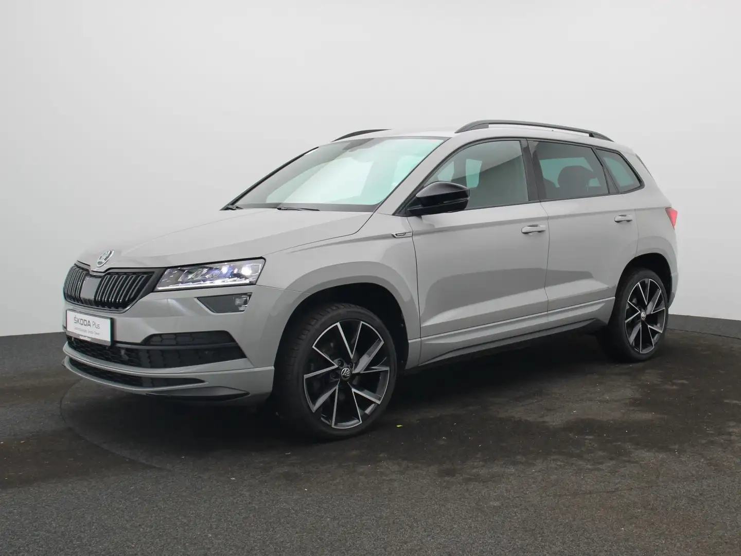 Skoda Karoq Sportline 1.5 TSI DSG / LED, Navi, PDC, SH Gris - 2