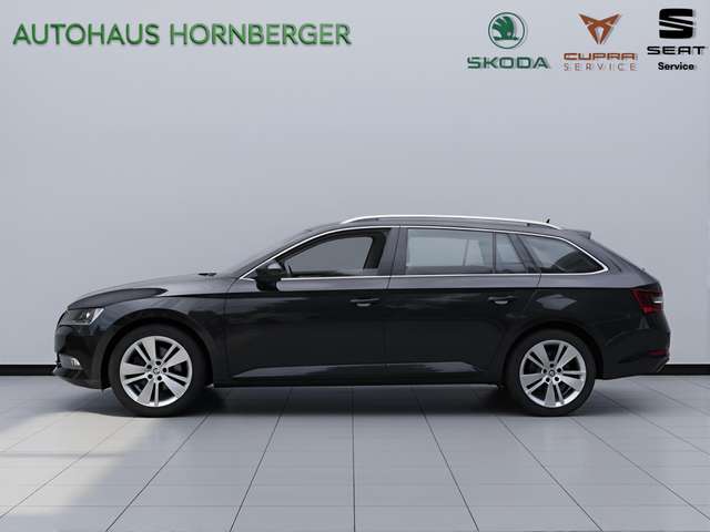 Skoda Superb CombiStyle Navi Memory 18"LM Tempomat Virt.Pedal