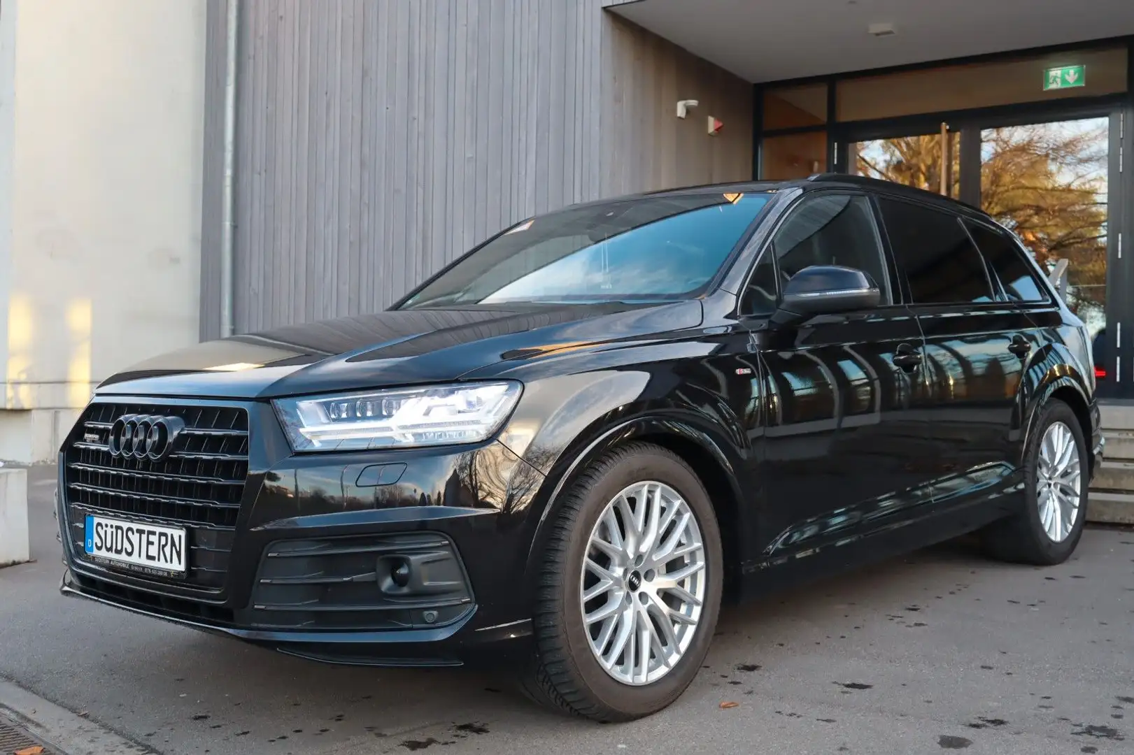 Audi Q7 3.0 TDI quattro S-Line Ahk Navi 22 Zoll Rfk Nero - 2