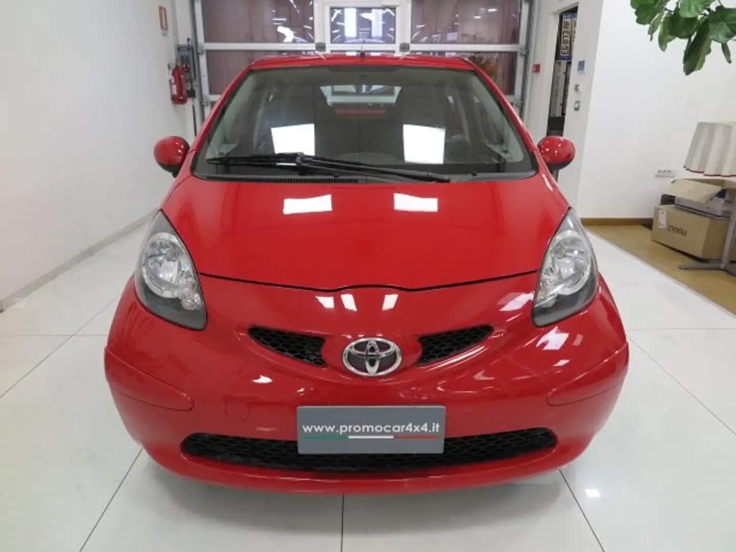 Toyota Aygo 2005 5p 1.0 Sol Rouge - 2