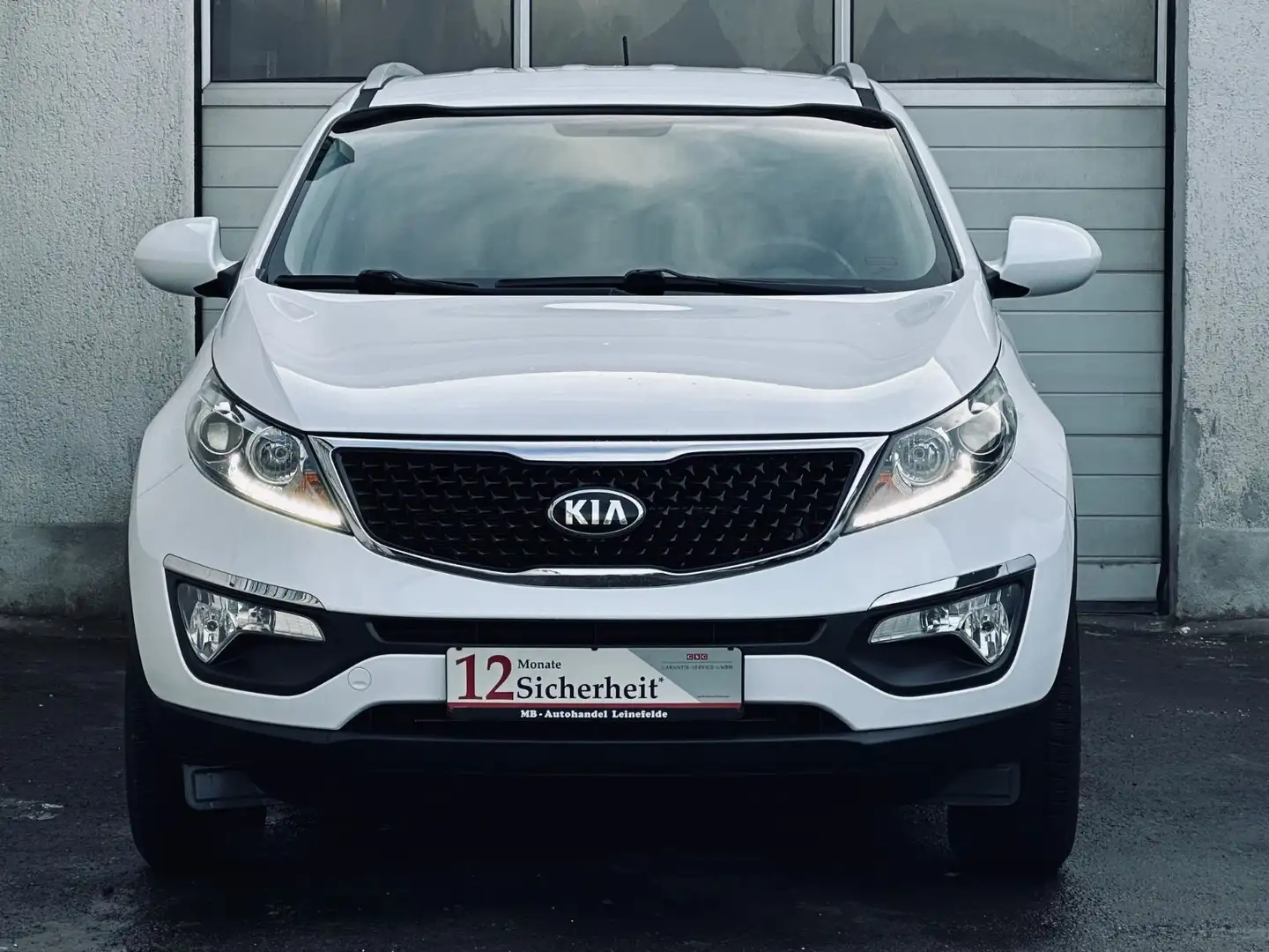 Kia Sportage 1.6 GDI*TEMPO*SHZ*PDC*AHK*KLIMA*TÜV NEU Blanc - 2