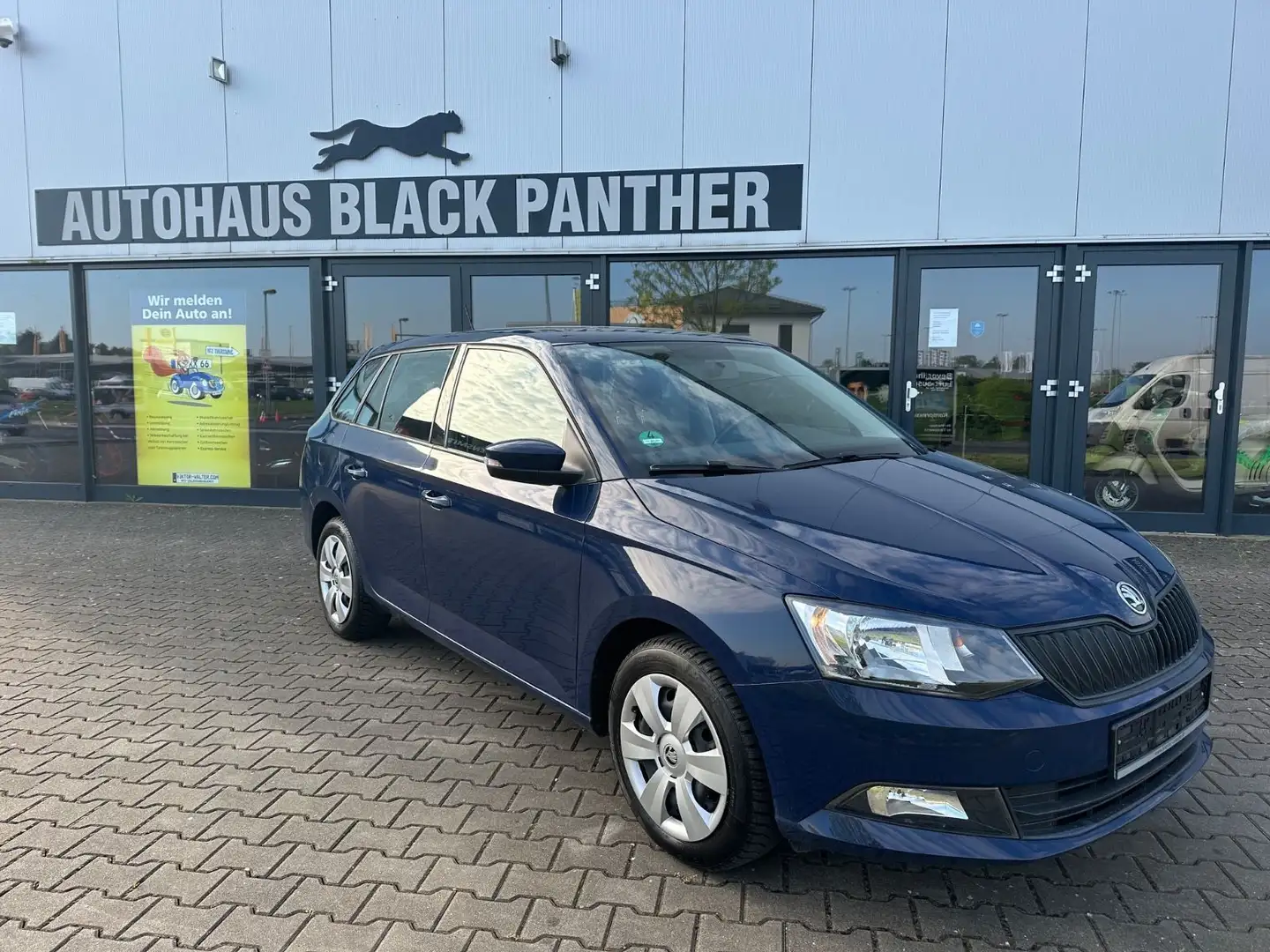 Skoda Fabia Combi Active  Klima Bleu - 1