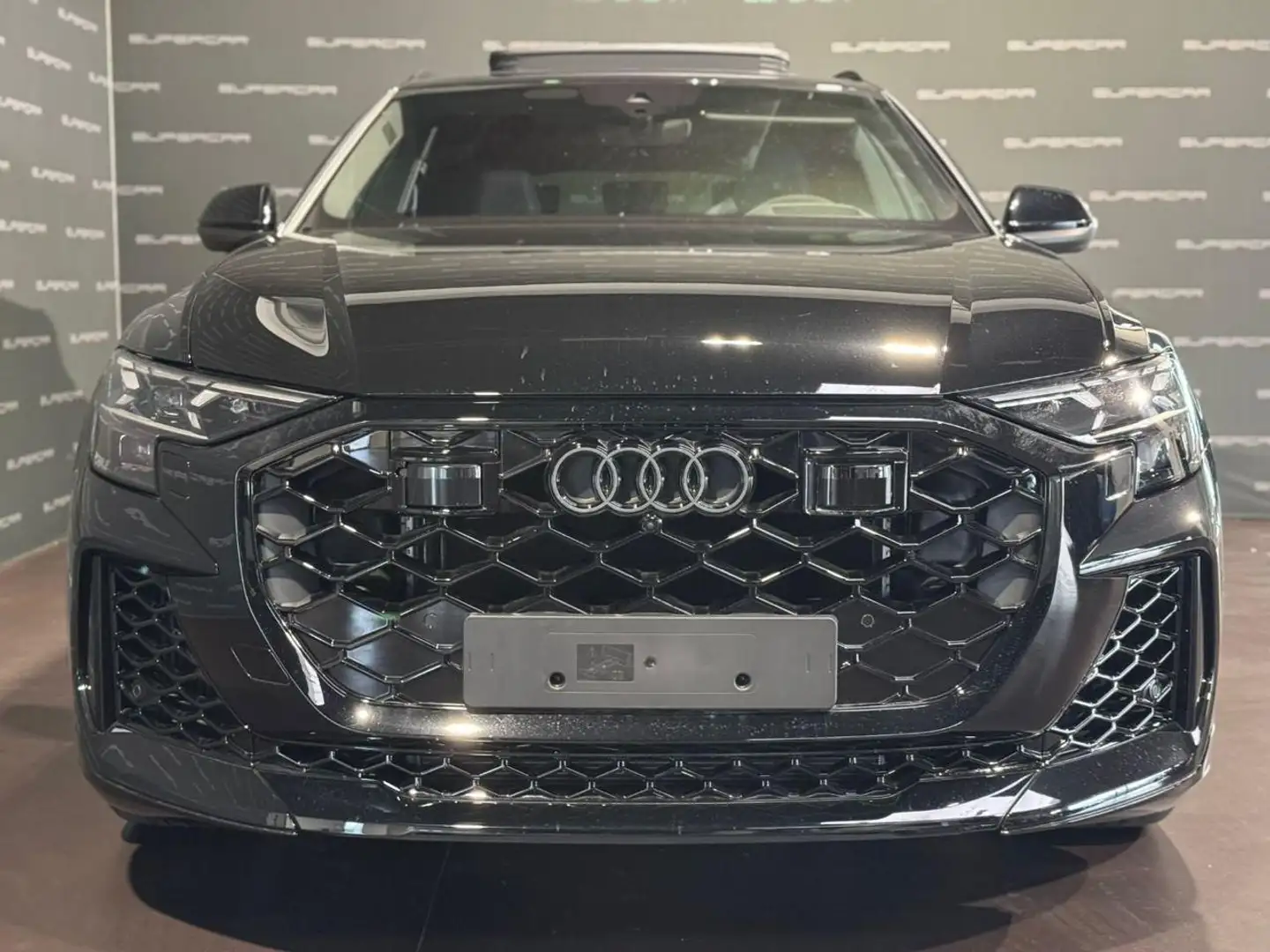 Audi RS Q8 TFSI V8 quattro tiptronic Performance Nero - 2