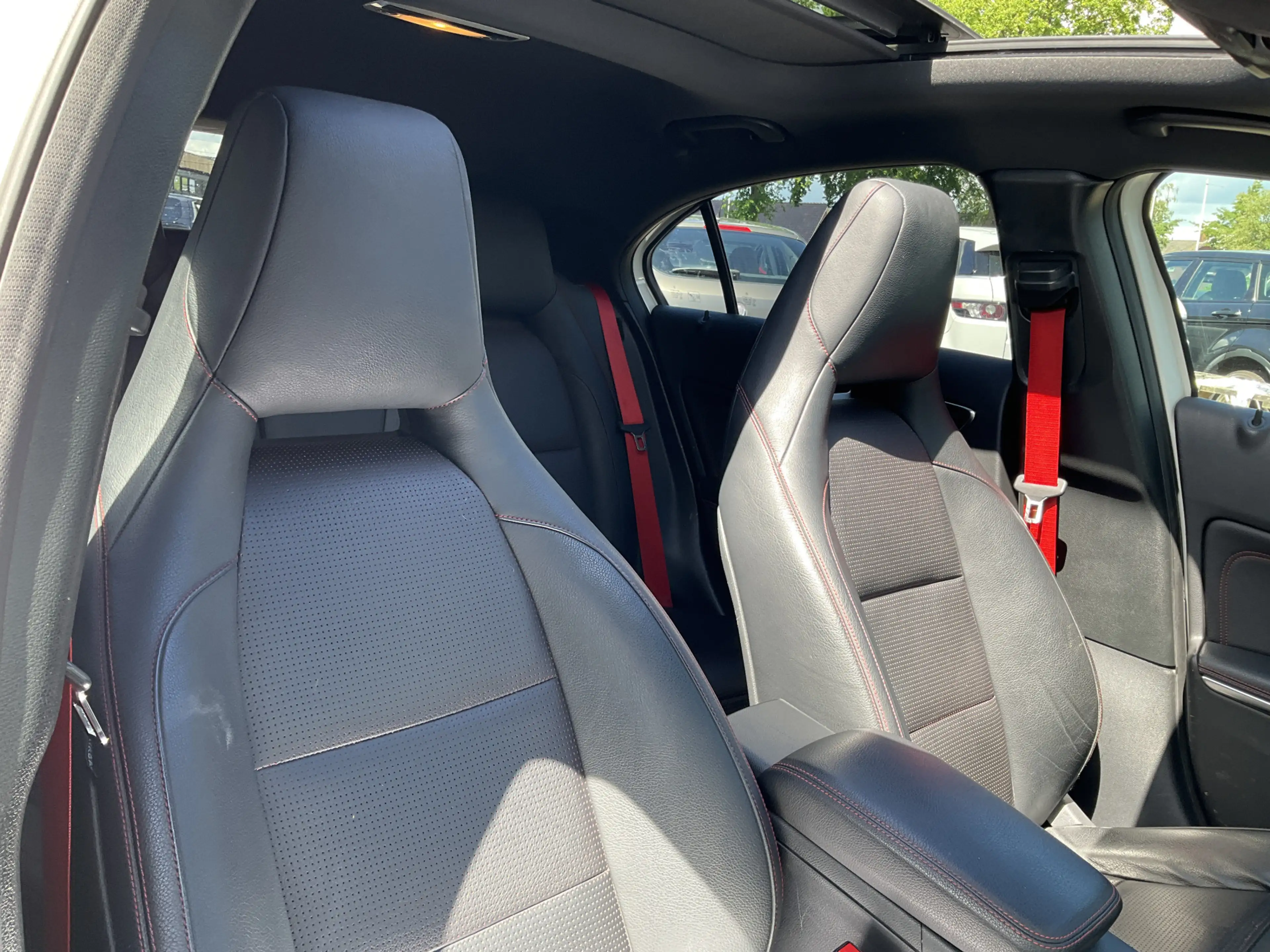 Mercedes-Benz A 45 AMG 4MATIC Pano.dak Leer Voll.Onderhoud — photo 4