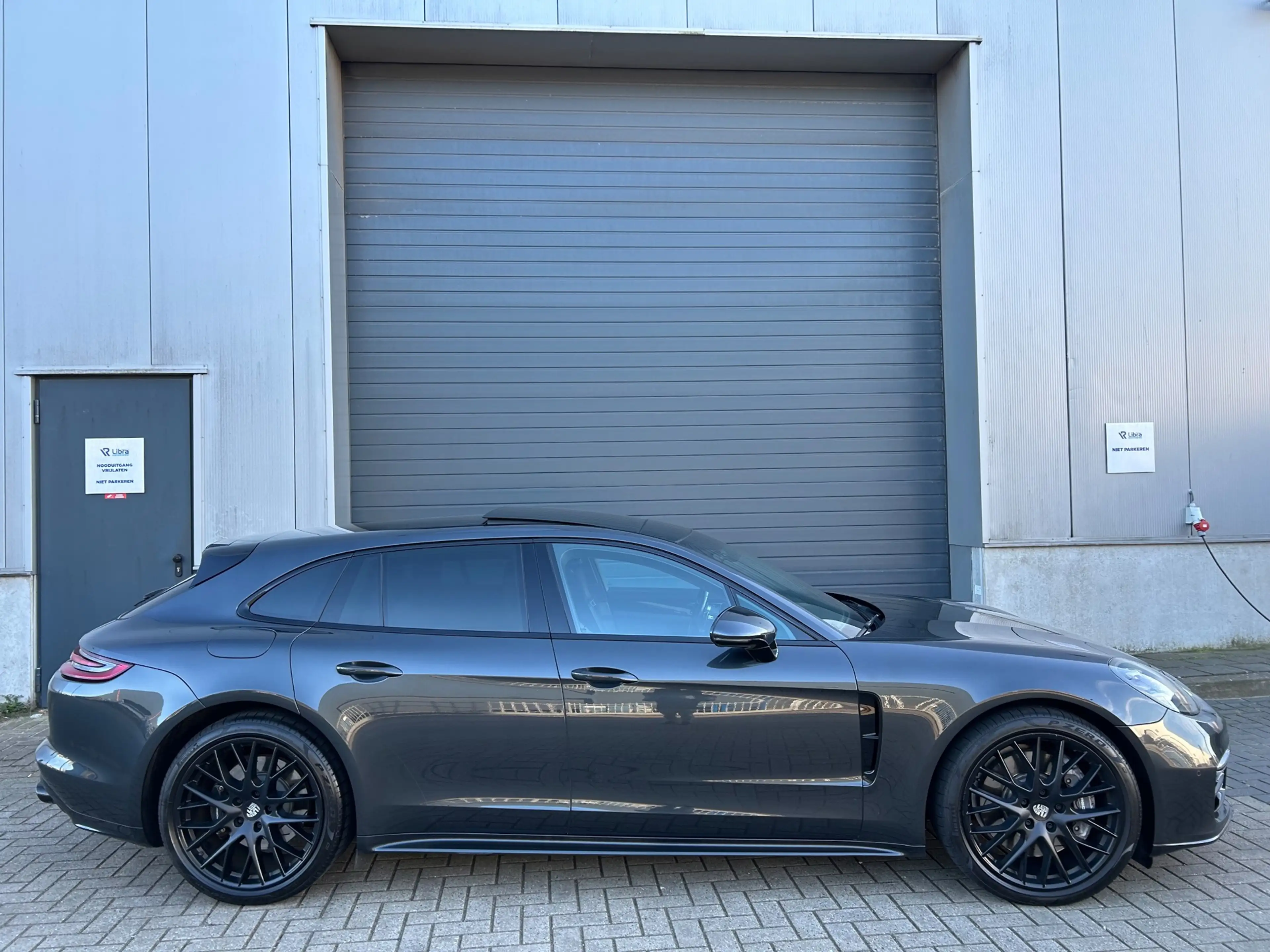 Porsche Panamera Sport Turismo 2.9 4 E-Hybrid 2019 — photo 8