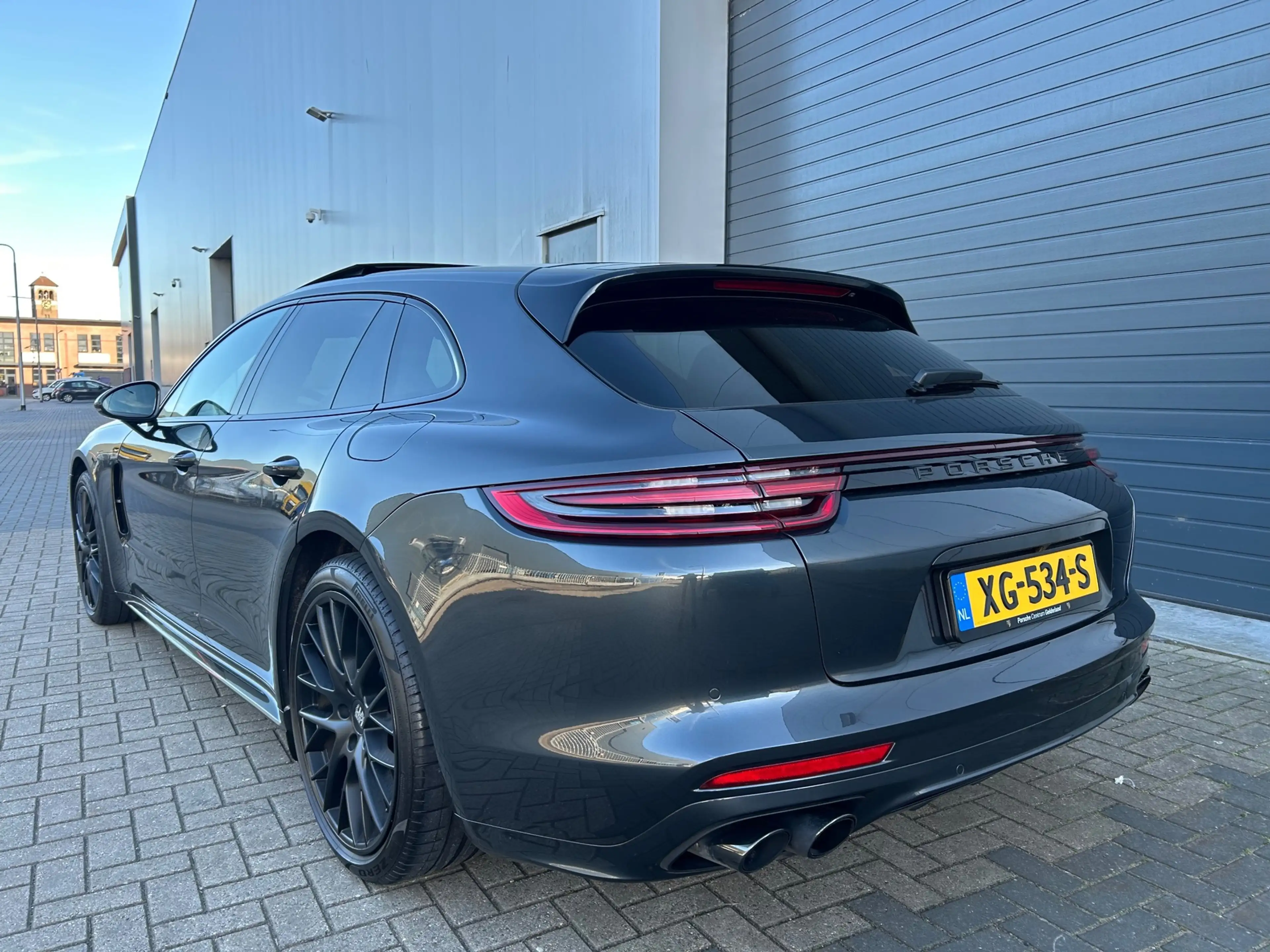 Porsche Panamera Sport Turismo 2.9 4 E-Hybrid 2019 — photo 4