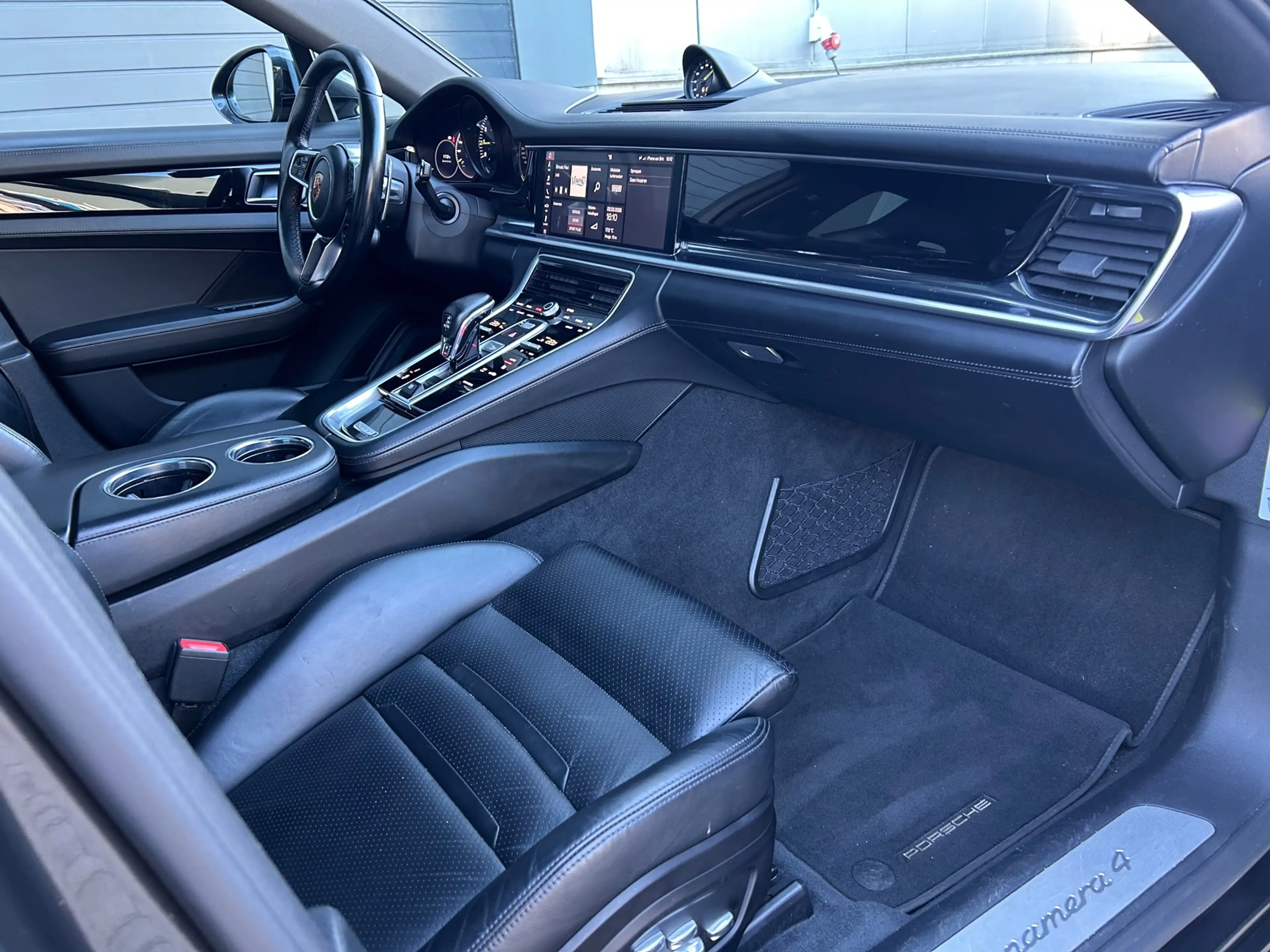 Porsche Panamera Sport Turismo 2.9 4 E-Hybrid 2019 — photo 12
