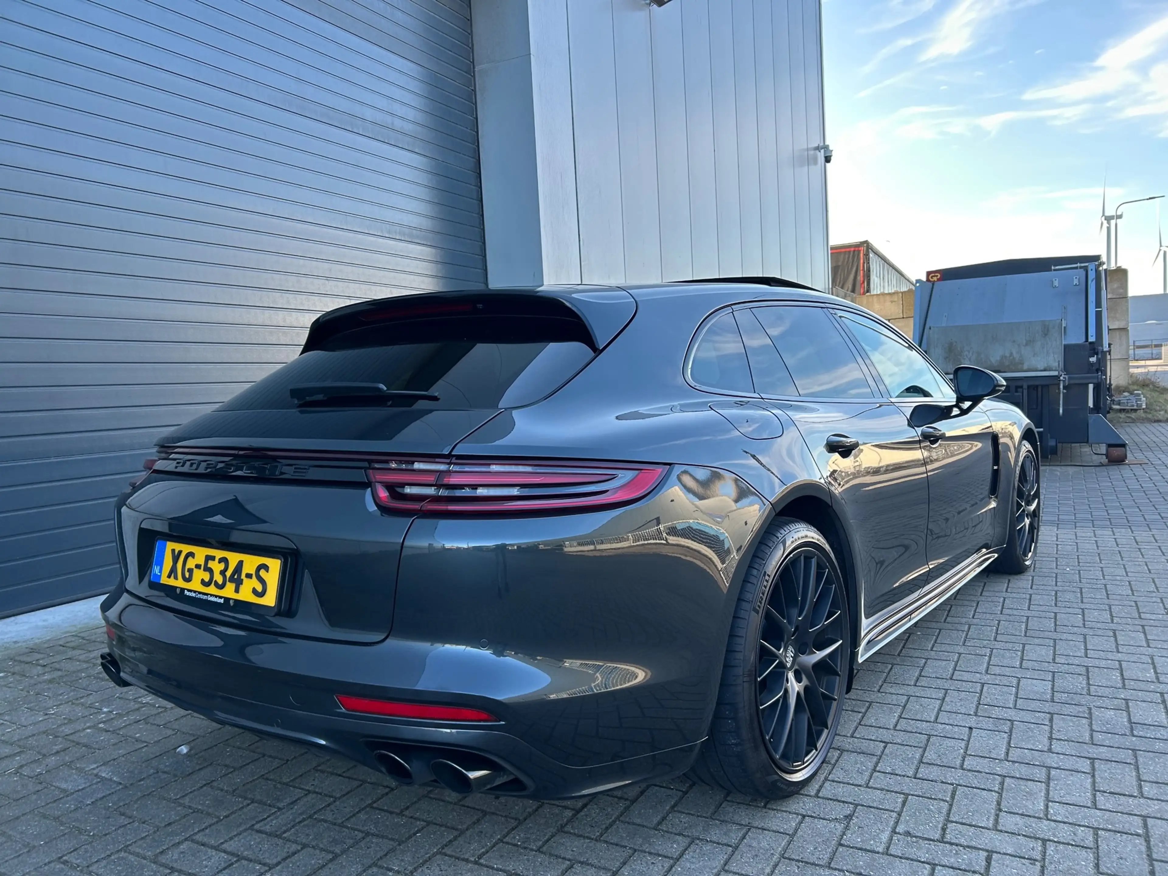 Porsche Panamera Sport Turismo 2.9 4 E-Hybrid 2019 — photo 3