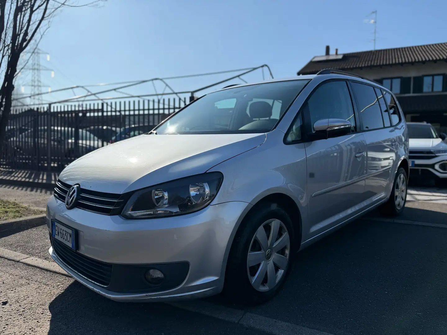 Volkswagen Touran 1.6 tdi Comfortline Per Neopatentati Argent - 2
