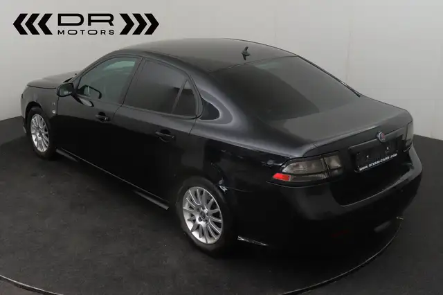 Saab 9-3 view 5