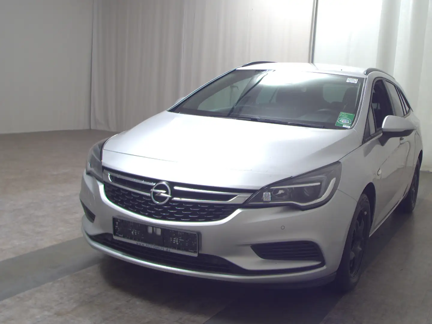 Opel Astra ST 1.6 CDTI Edition Navi AHK PDC Klima Plateado - 2