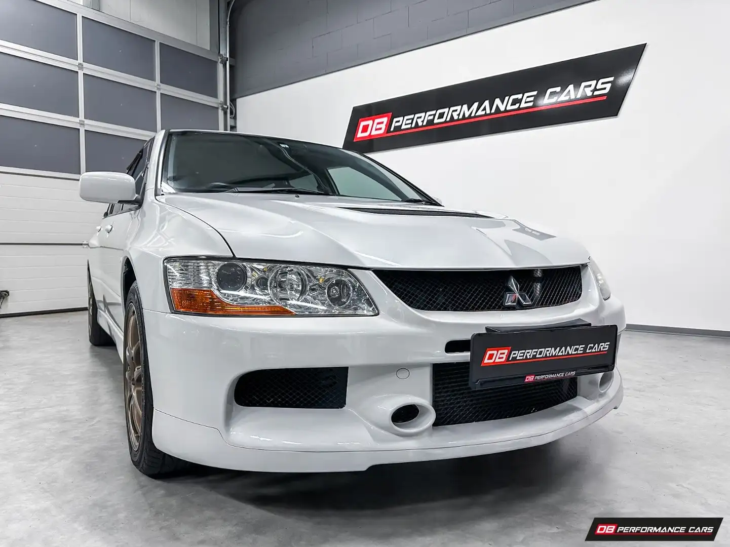 Mitsubishi Lancer Evolution IX Wagon GT-A Weiß - 2