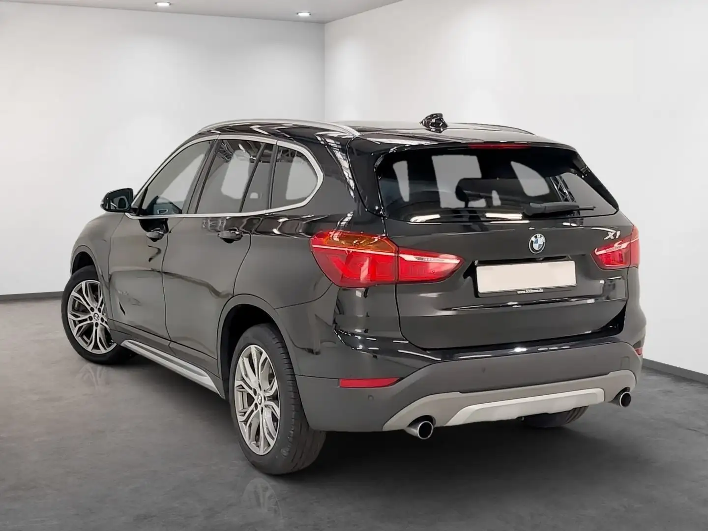 BMW X1 xDrive 25 d xLine PANO H/K HuD ACC Navi+ DCC Keyle Noir - 2