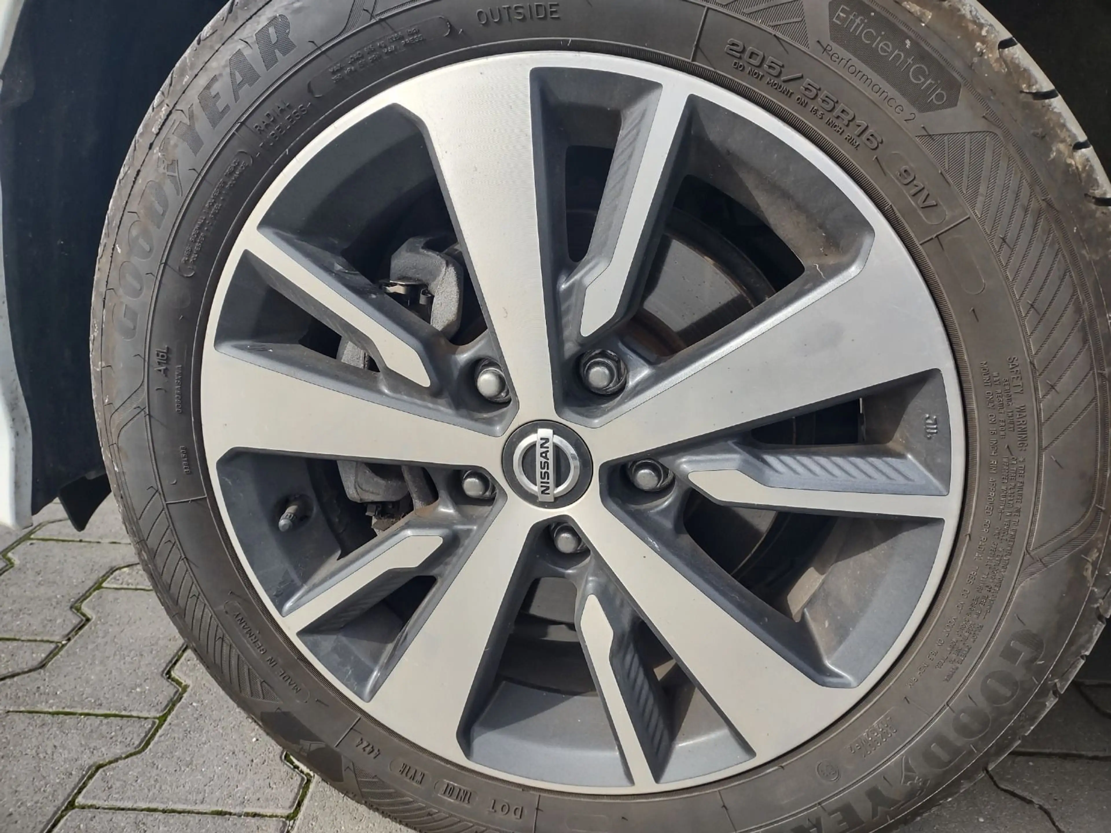 Nissan Leaf Acenta 40kW Winter-Paket / Kamera /  Winter — photo 6