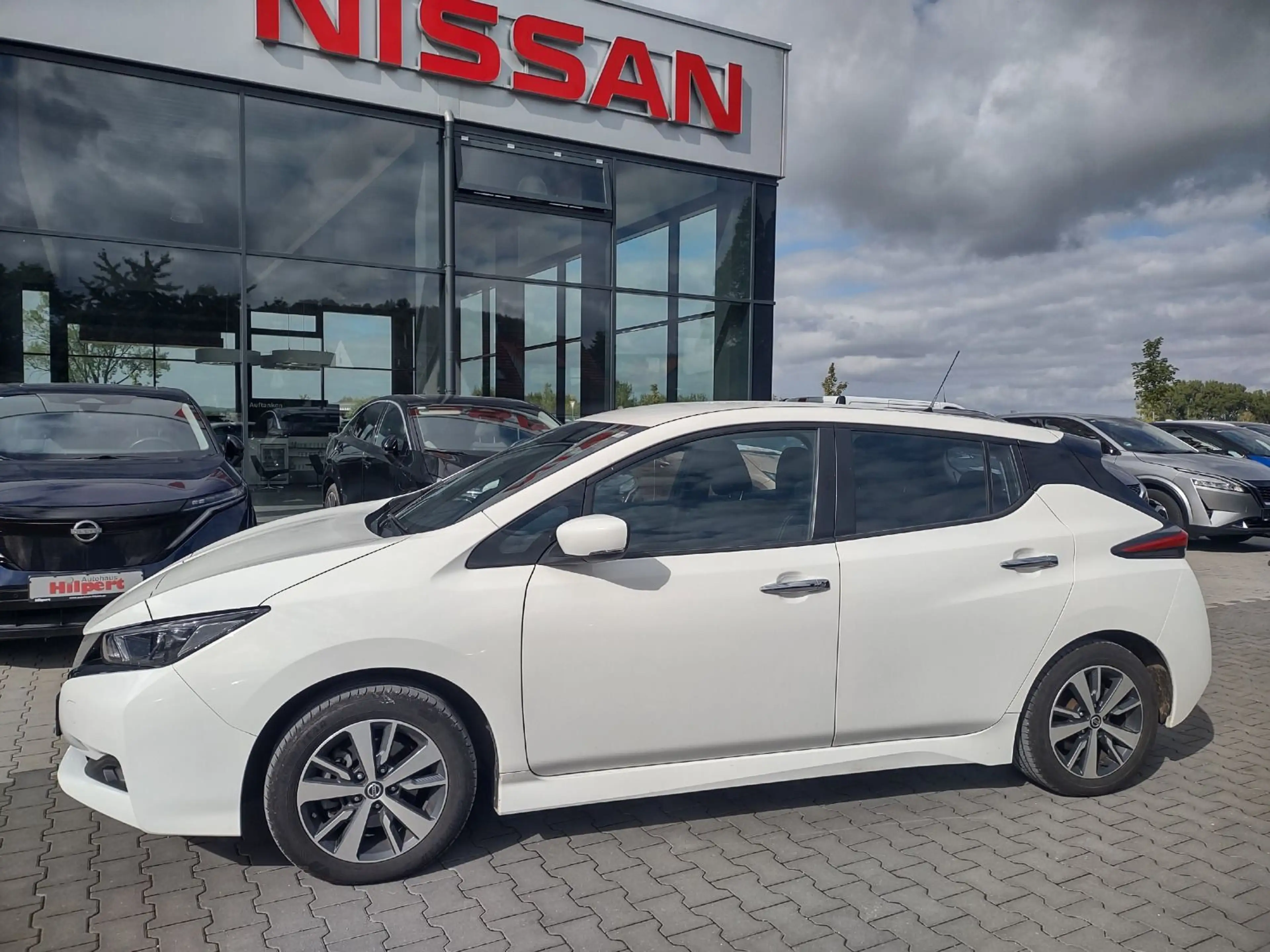 Nissan Leaf Acenta 40kW Winter-Paket / Kamera /  Winter — photo 3