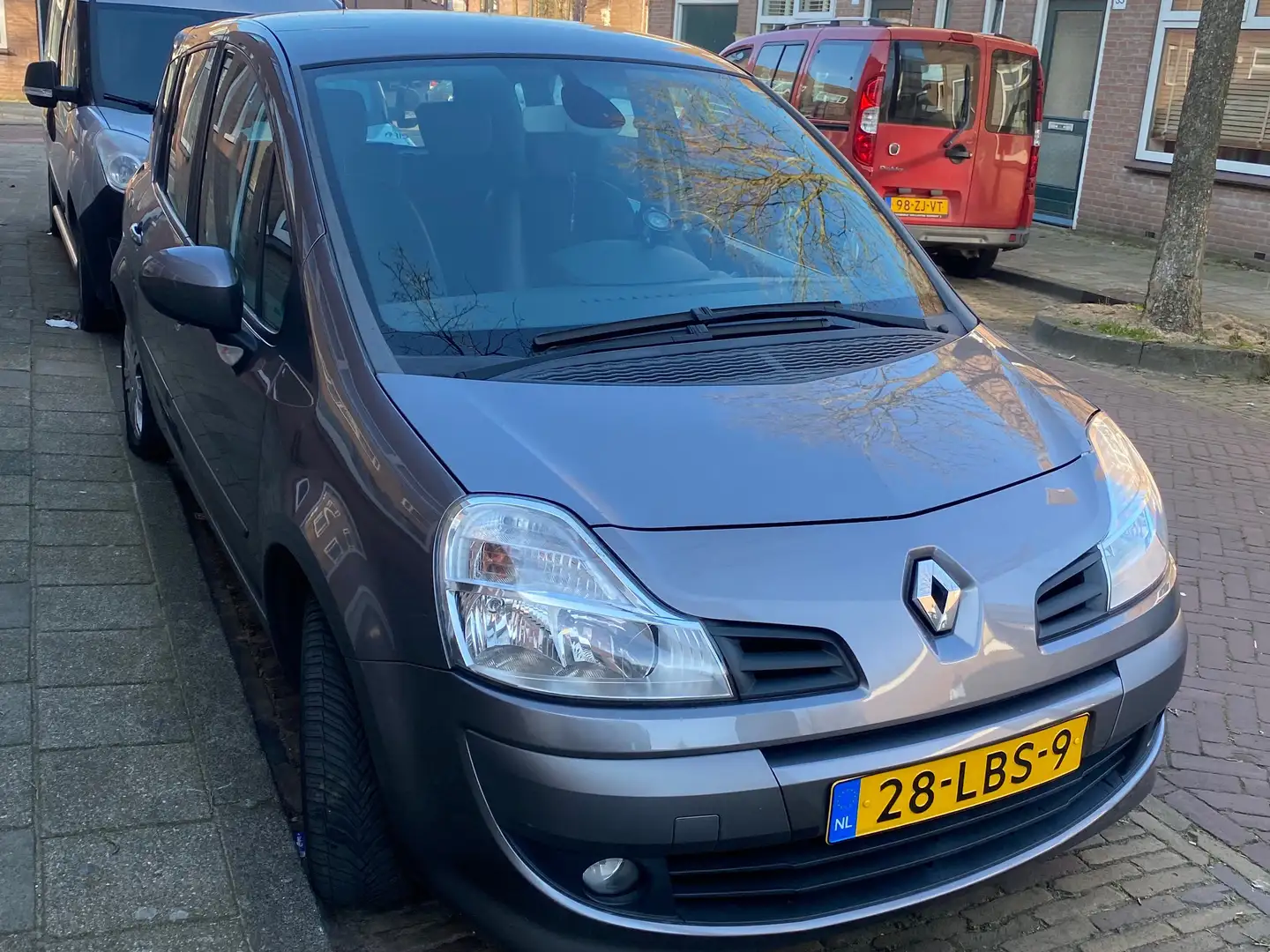Renault Modus Modus 1.6-16V Exception Šedá - 2