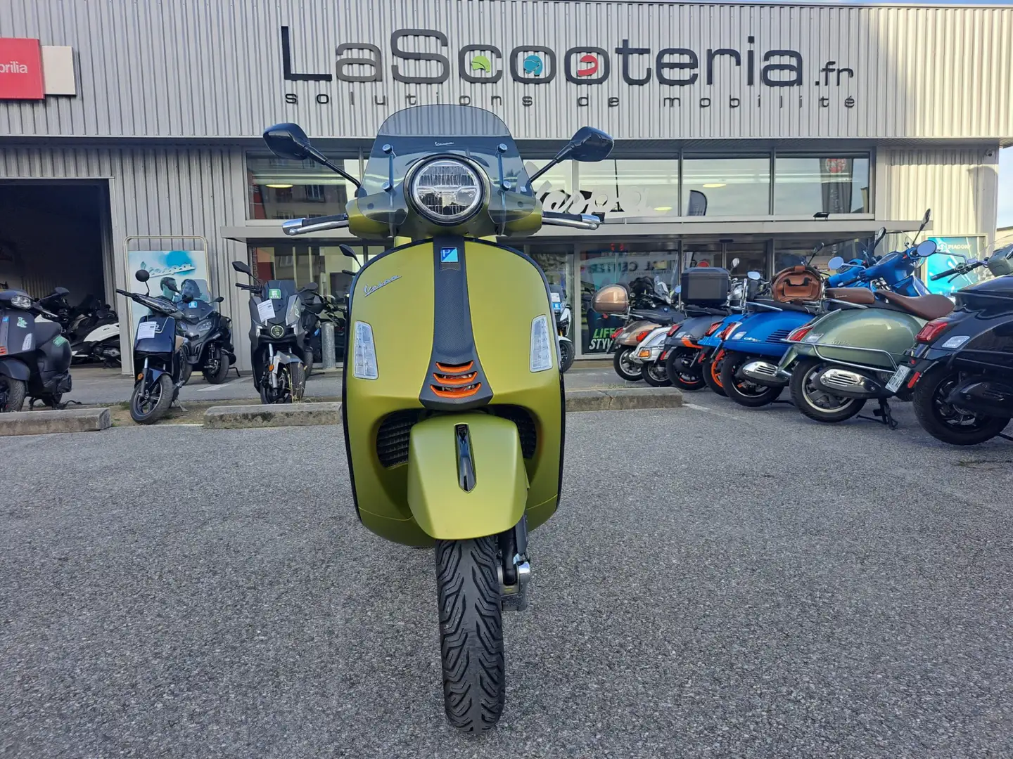 Vespa GTS 300 Vert - 2