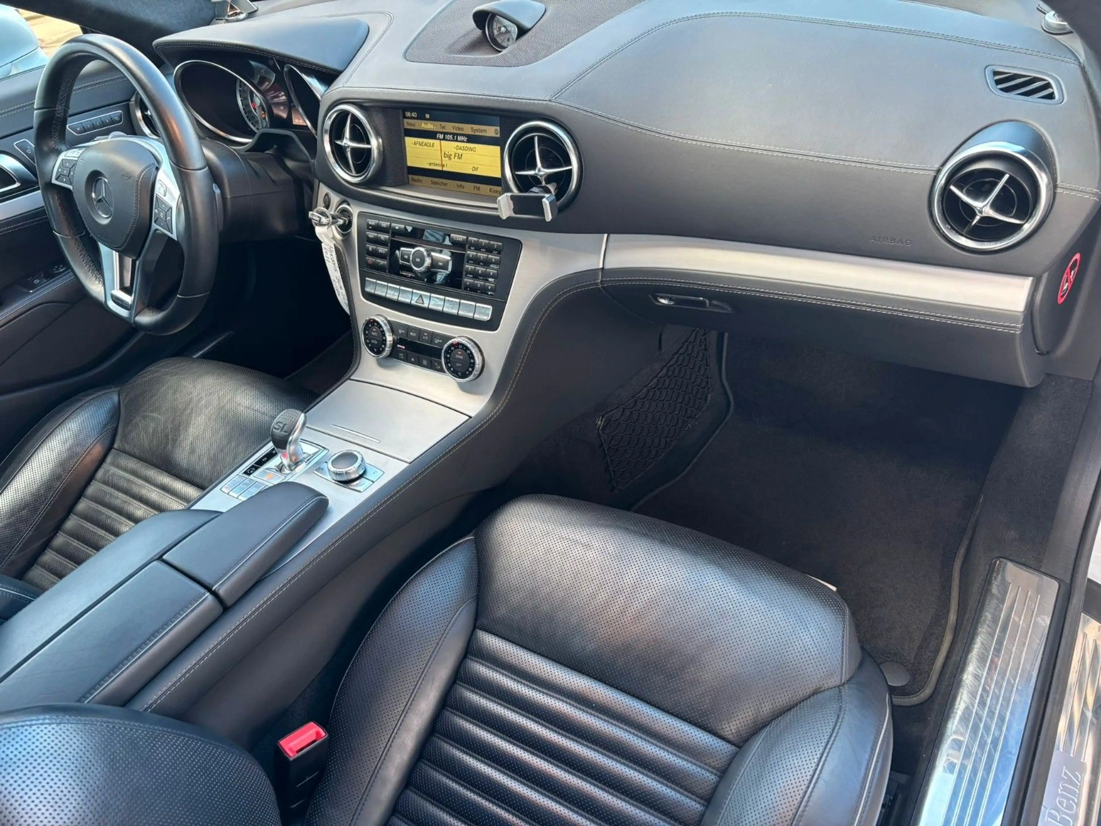 Mercedes-Benz SL 500 *AMG/Comand/Xenon/B&O* — photo 14