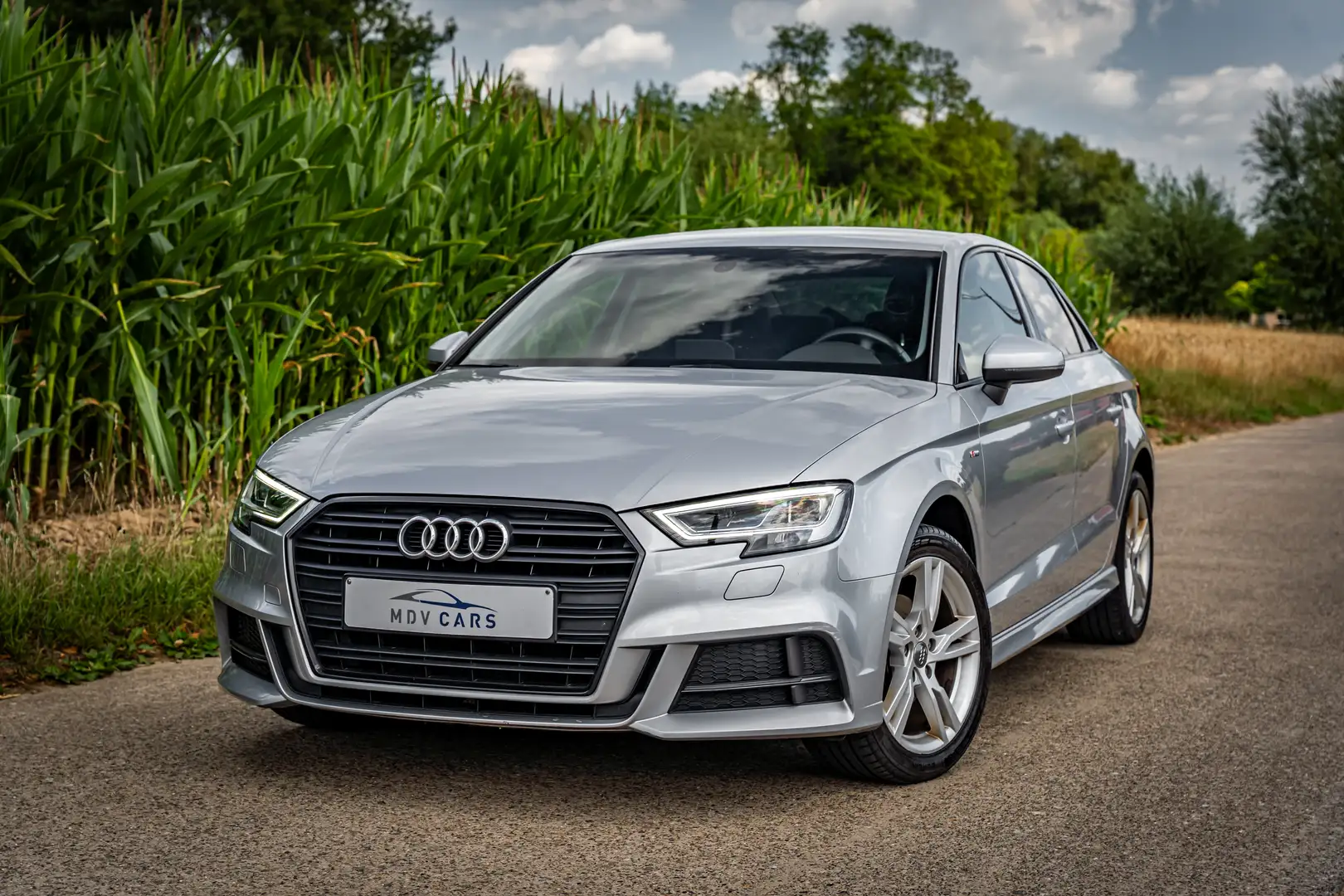 Audi A3 S-LINE Noir - 1