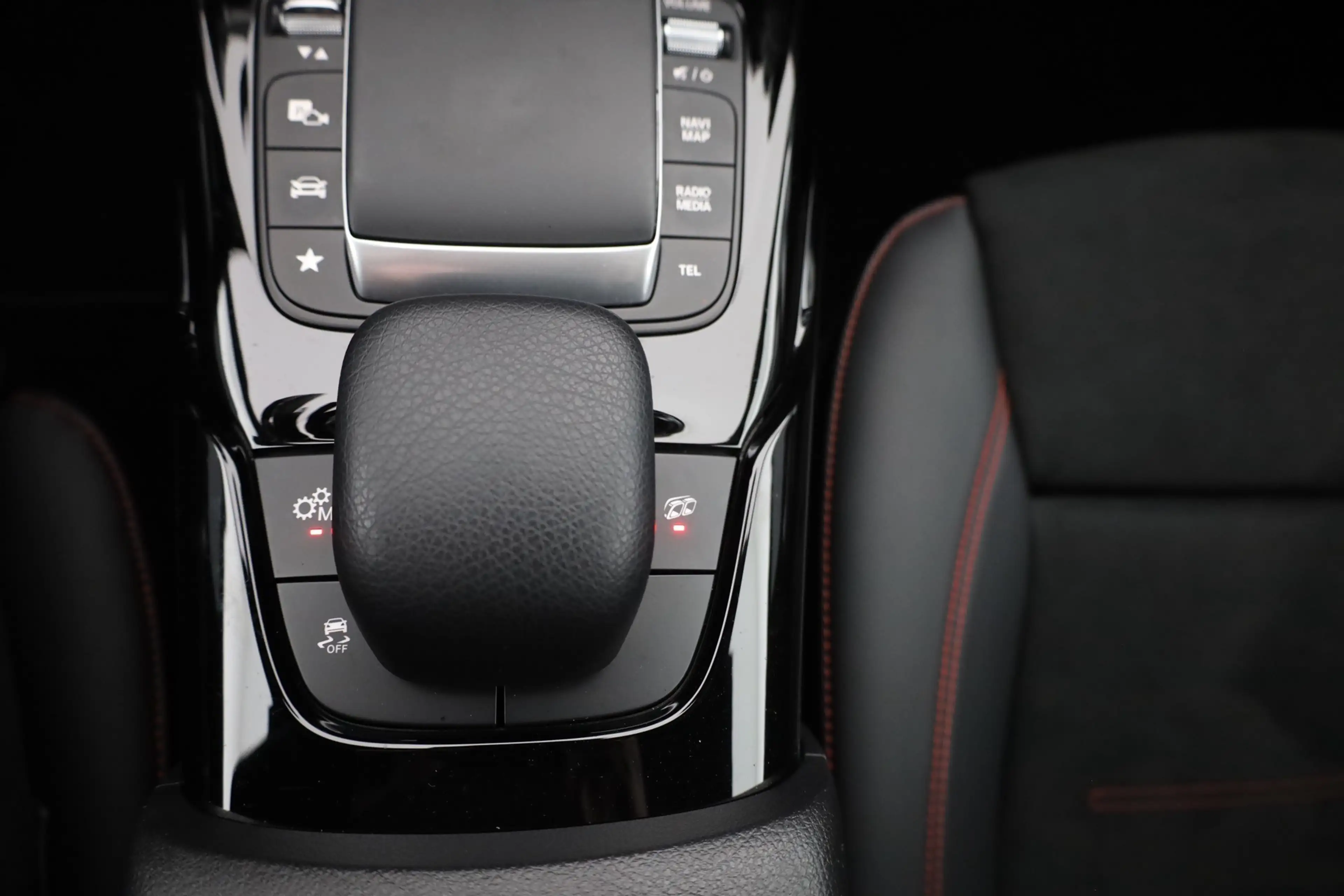 Mercedes-Benz CLA 45 AMG Shooting Brake 4Matic Panorama Kamera — photo 26