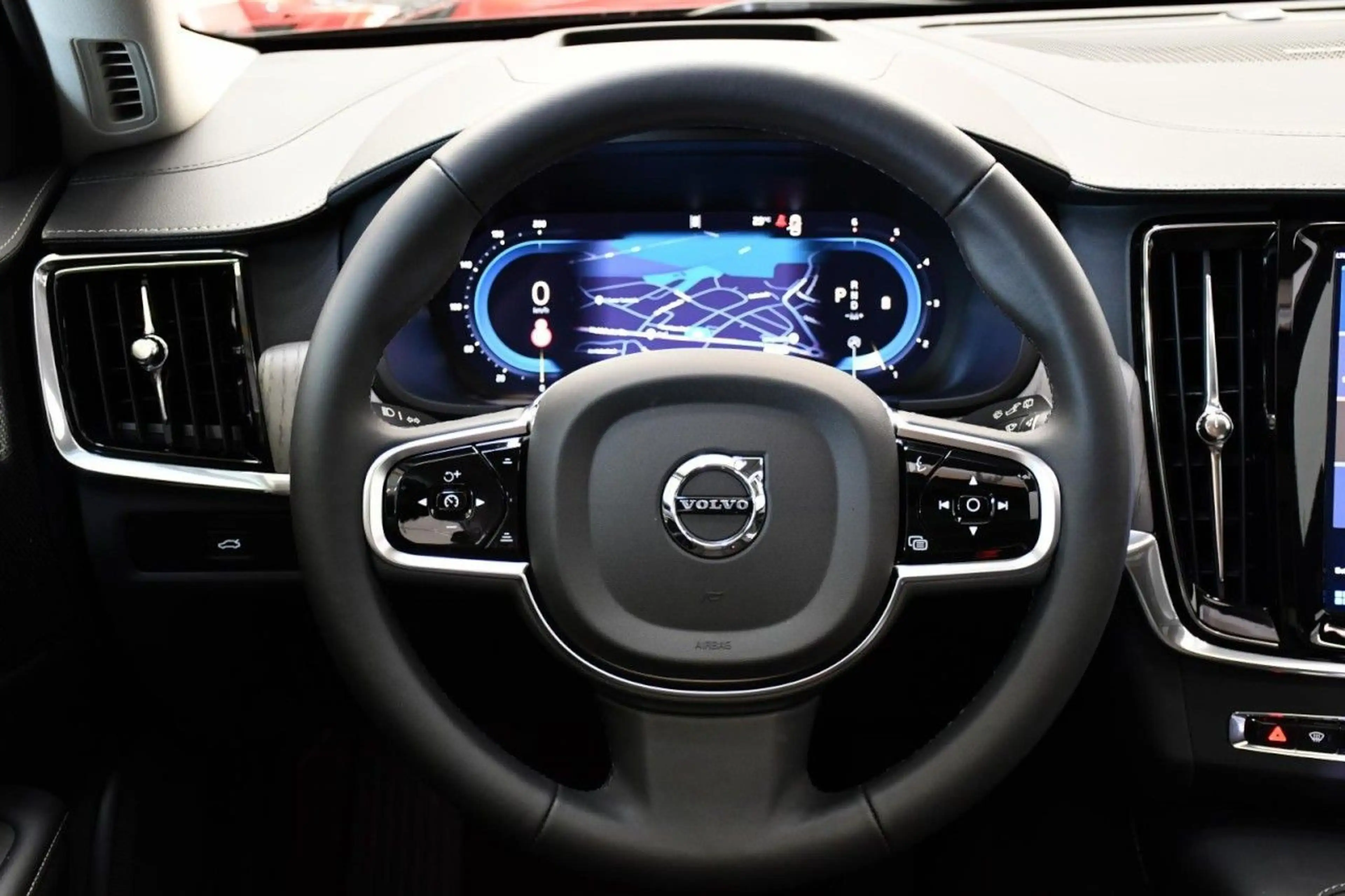 Volvo V90 Ultimate Bright HuD*360*PAN*ST.HZ*H&K*BeLÜF Klima — photo 11