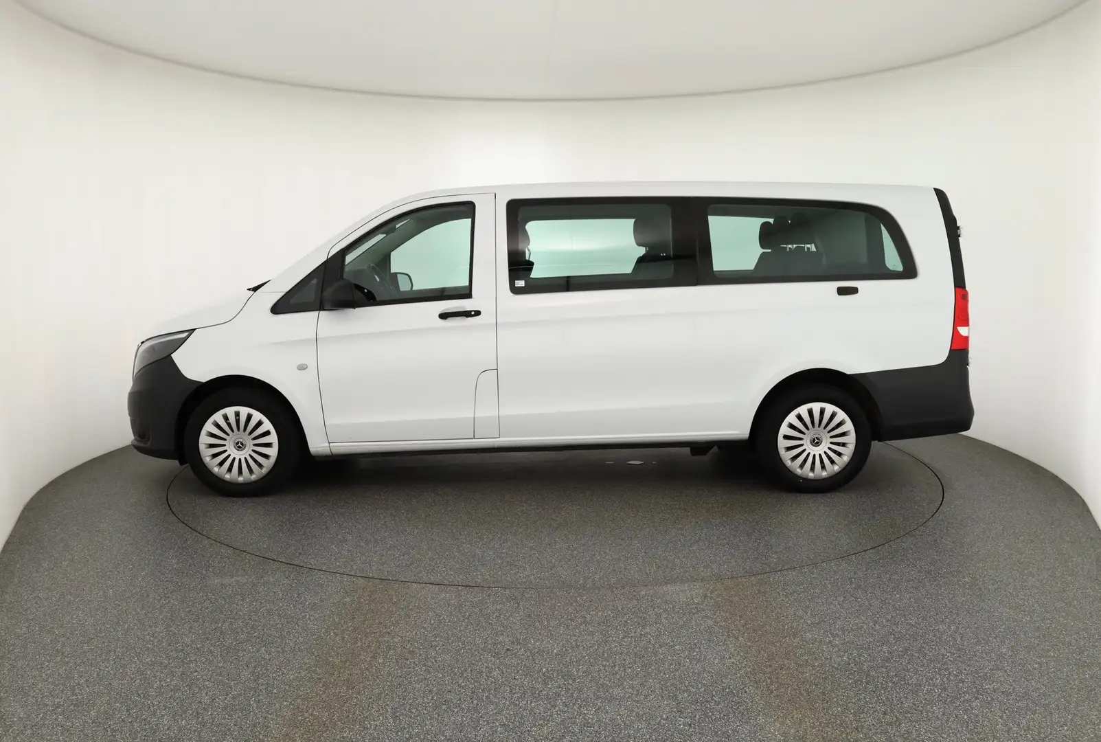 Mercedes-Benz Vito Tourer extralang Aut. Navi Kamera 8-Sitzer Argintiu - 2