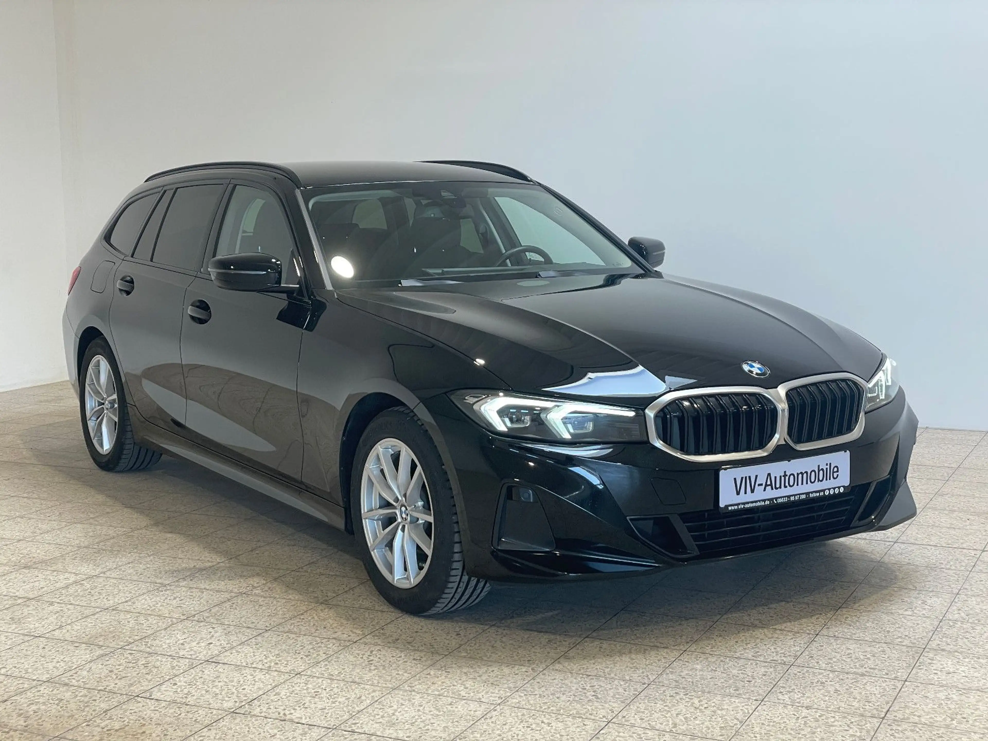 BMW 318 d Touring 1.Hand*Sport Sitze*Teil-Leder*M — photo 3